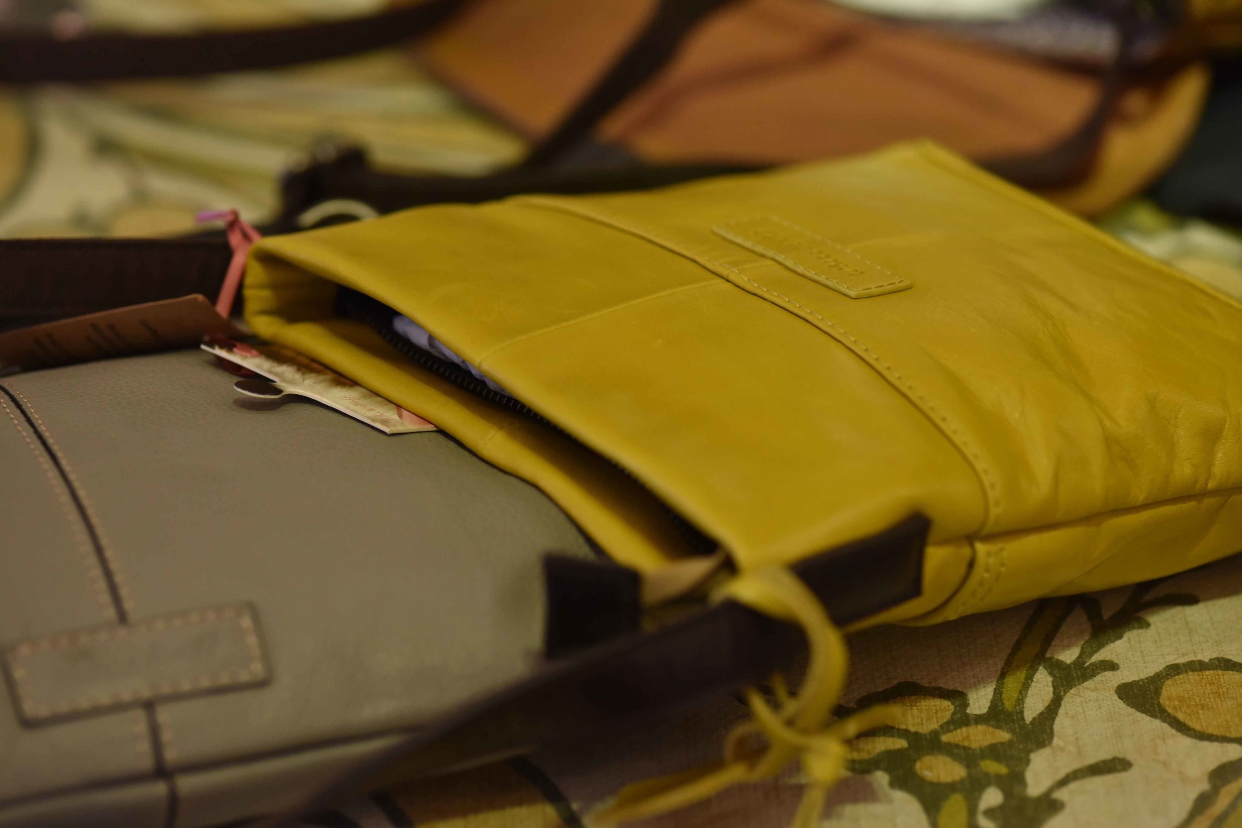 White Stuff crossbody bags. Image©sourcingstyle.com