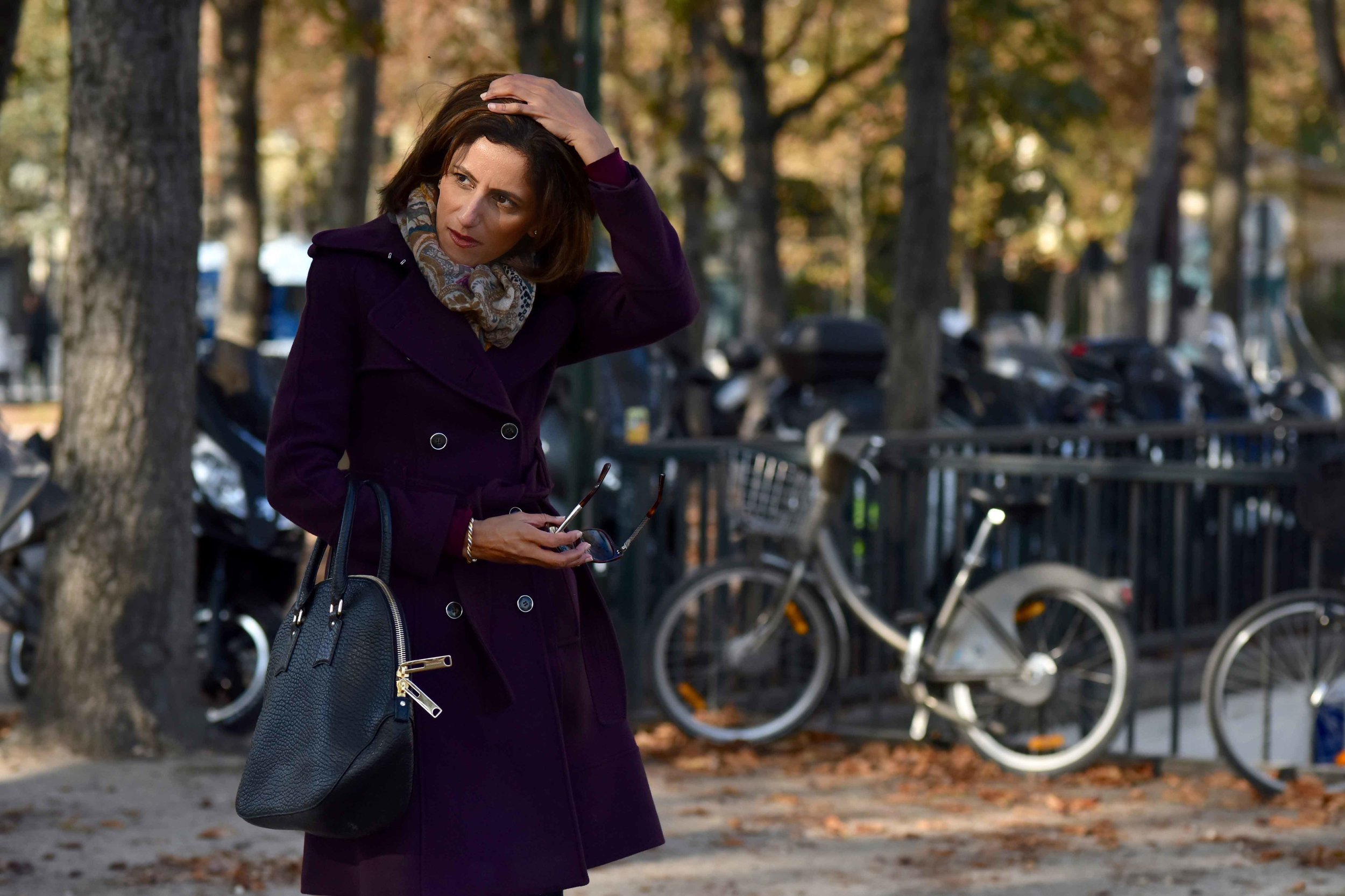 Karen Millen fall winter coat, Burberry bag, Gucci sunglasses, Paris. Image©sourcingstyle.com