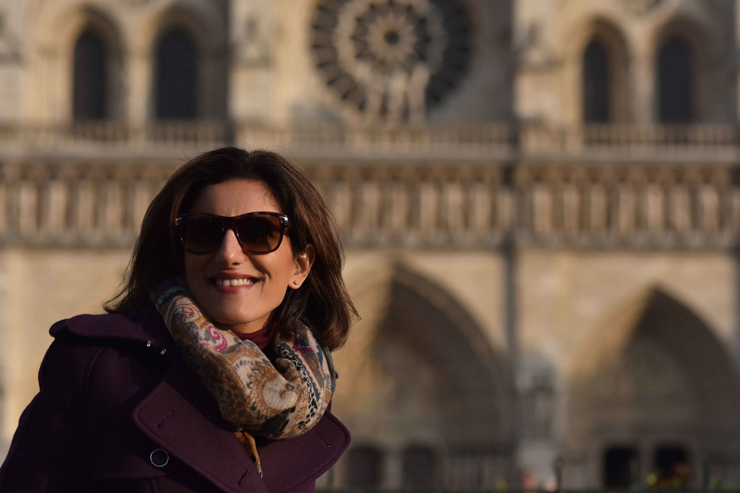 Karen Millen fall winter coat, Hallhuber scarf, Guccci sunglasses, Notre-Dame, Paris. Image©sourcingstyle.com