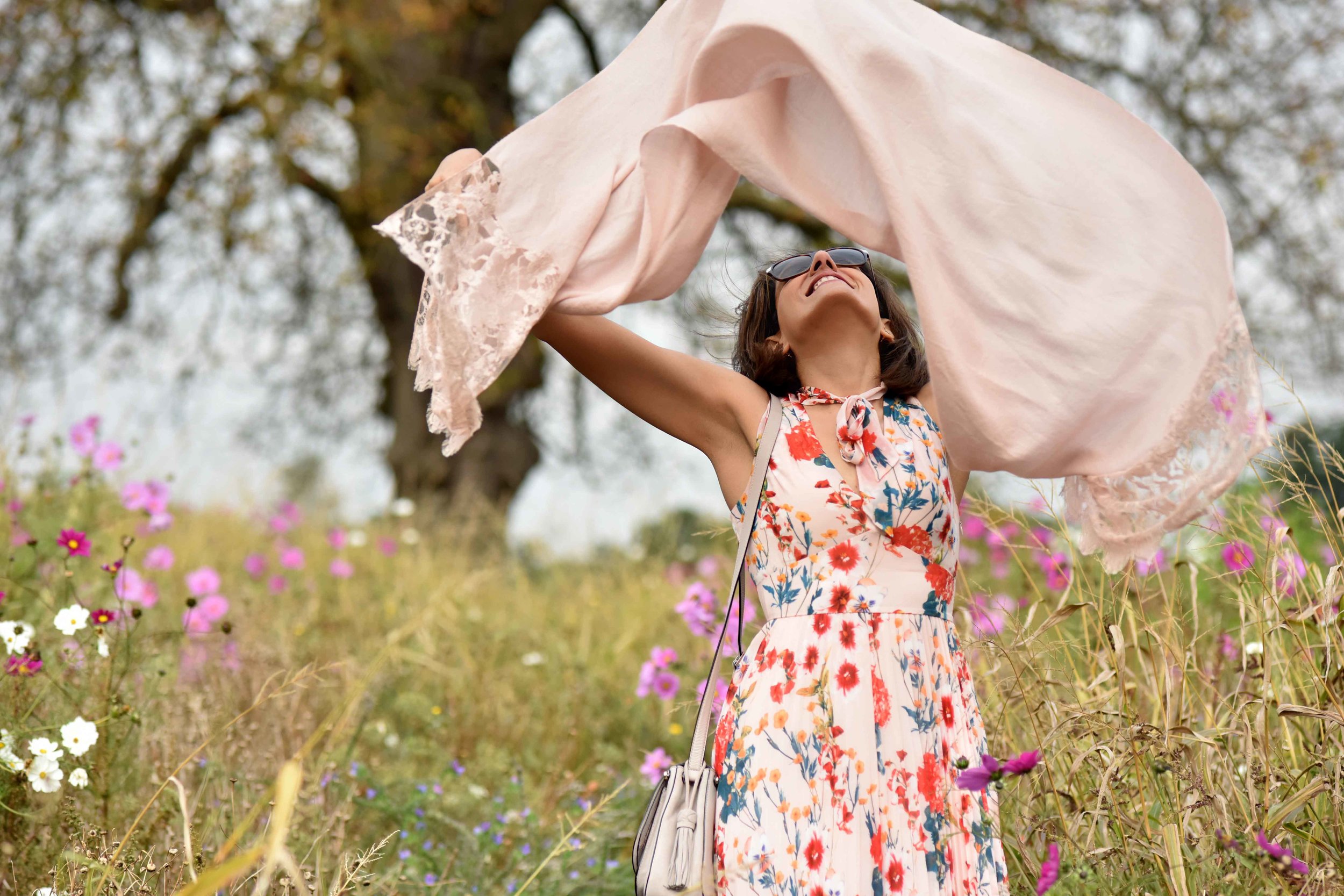 Karen Millen floral summer dress, Kate Spade bag, cashmere wrap, flower fields, Coworth Park hotel, Ascot. Image©sourcingstyle.com