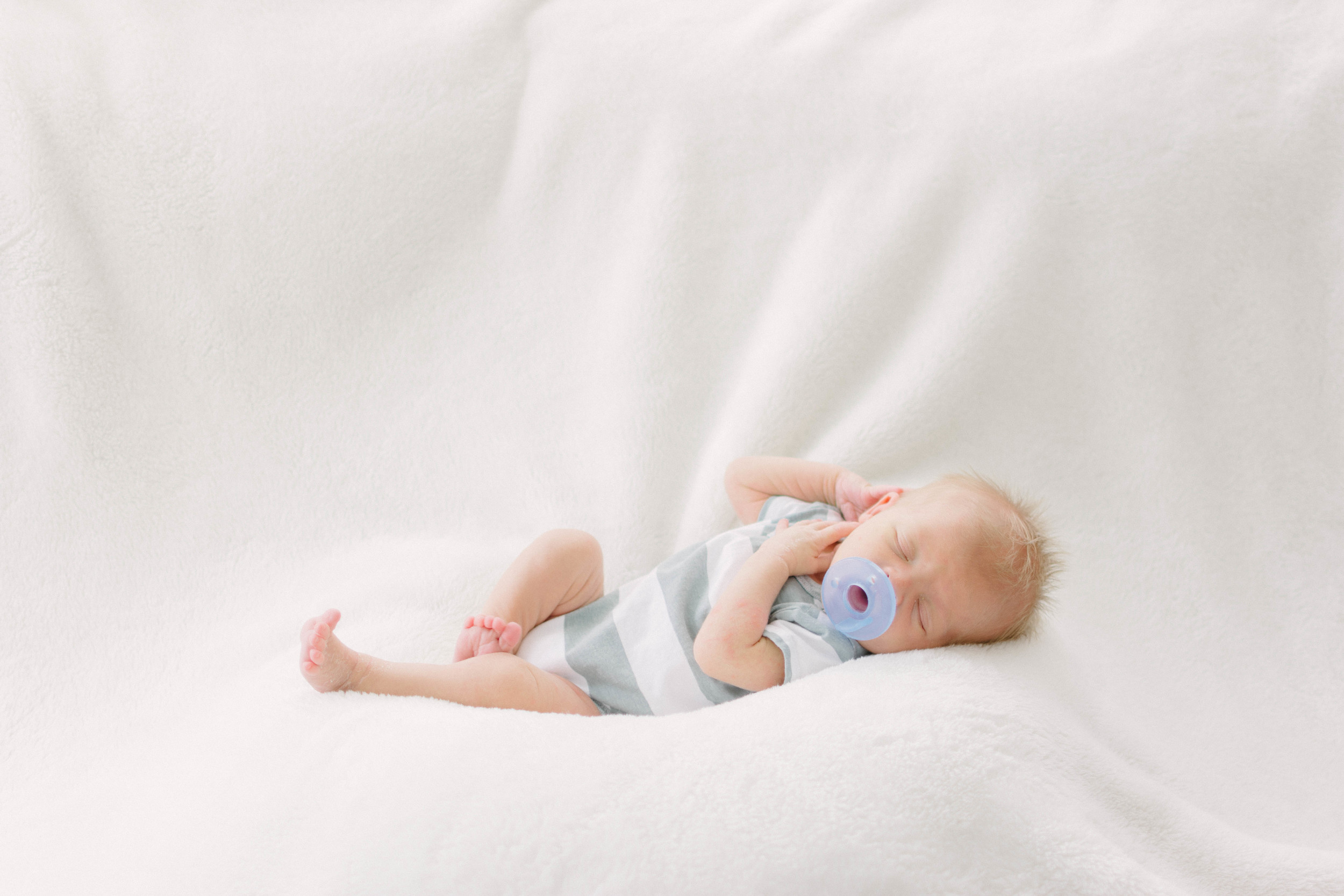 Herndon, VA newborn photography | An at home, lifestyle portrait session: Baby Weston