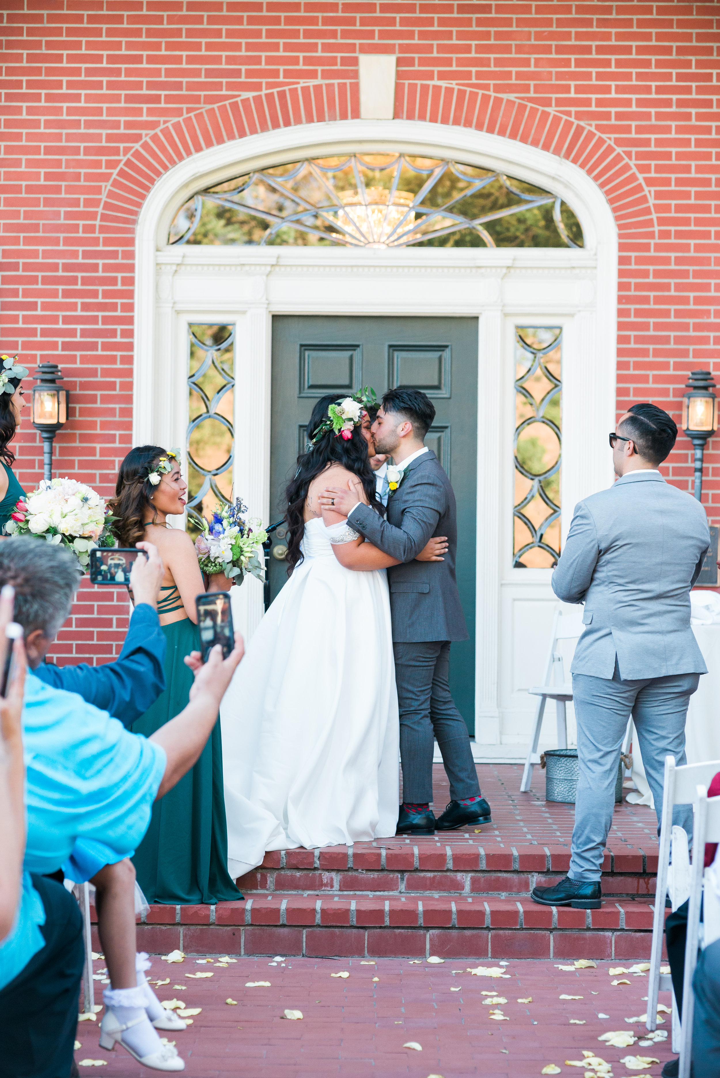 riverside-southern-california-wedding-photographer-ica-images-first-kiss-ceremony