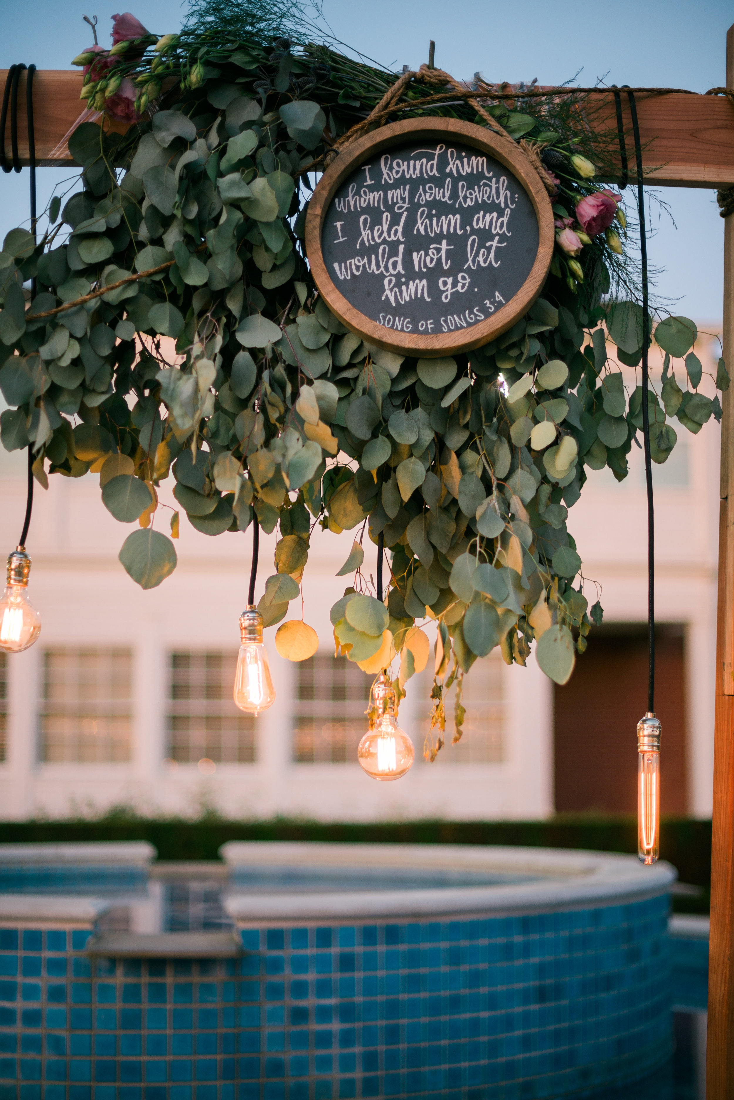 riverside-southern-california-wedding-photographer-ica-images-succulent-decorations-green-gold-bible-verse