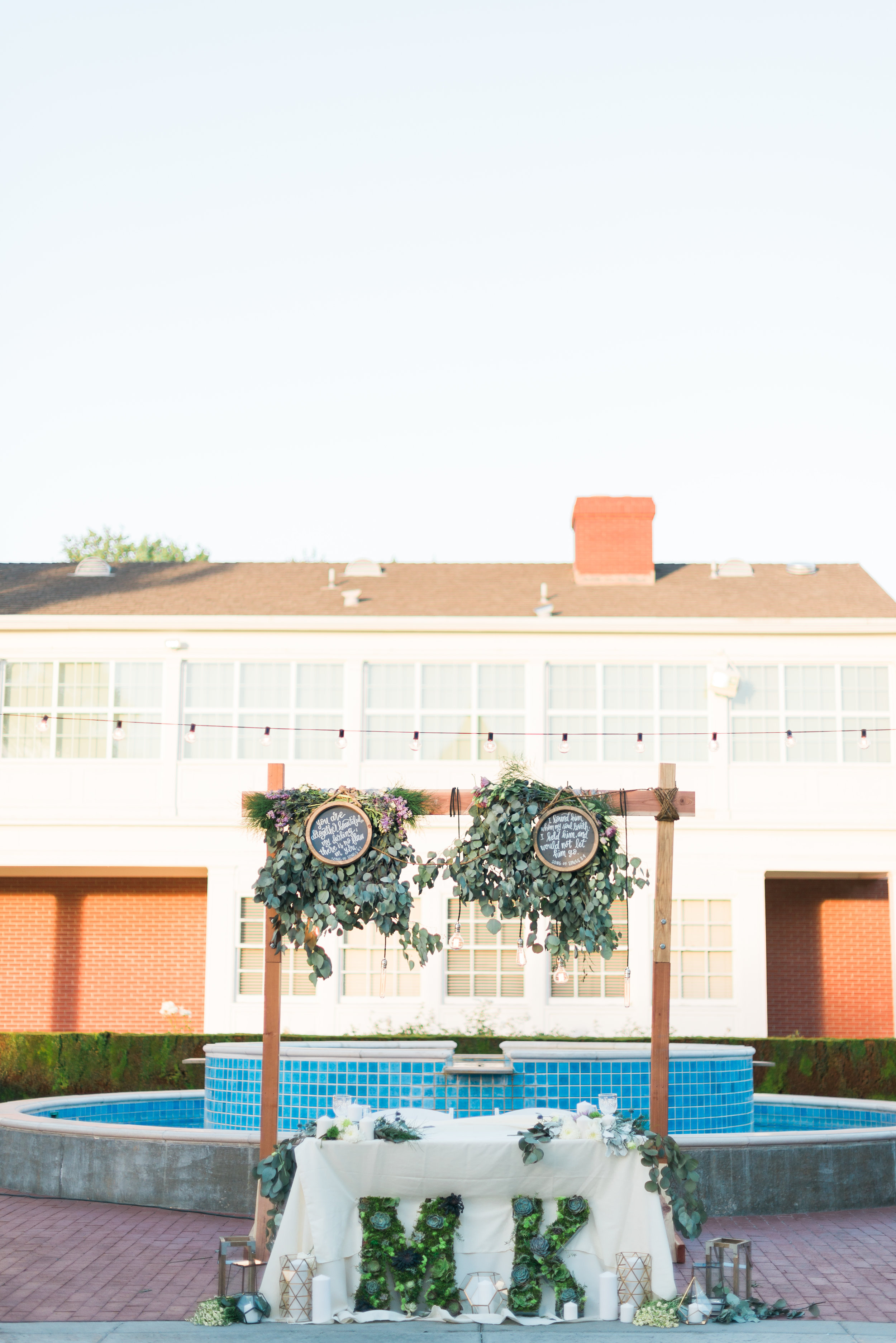 riverside-southern-california-wedding-photographer-ica-images-succulent-decorations-green-gold