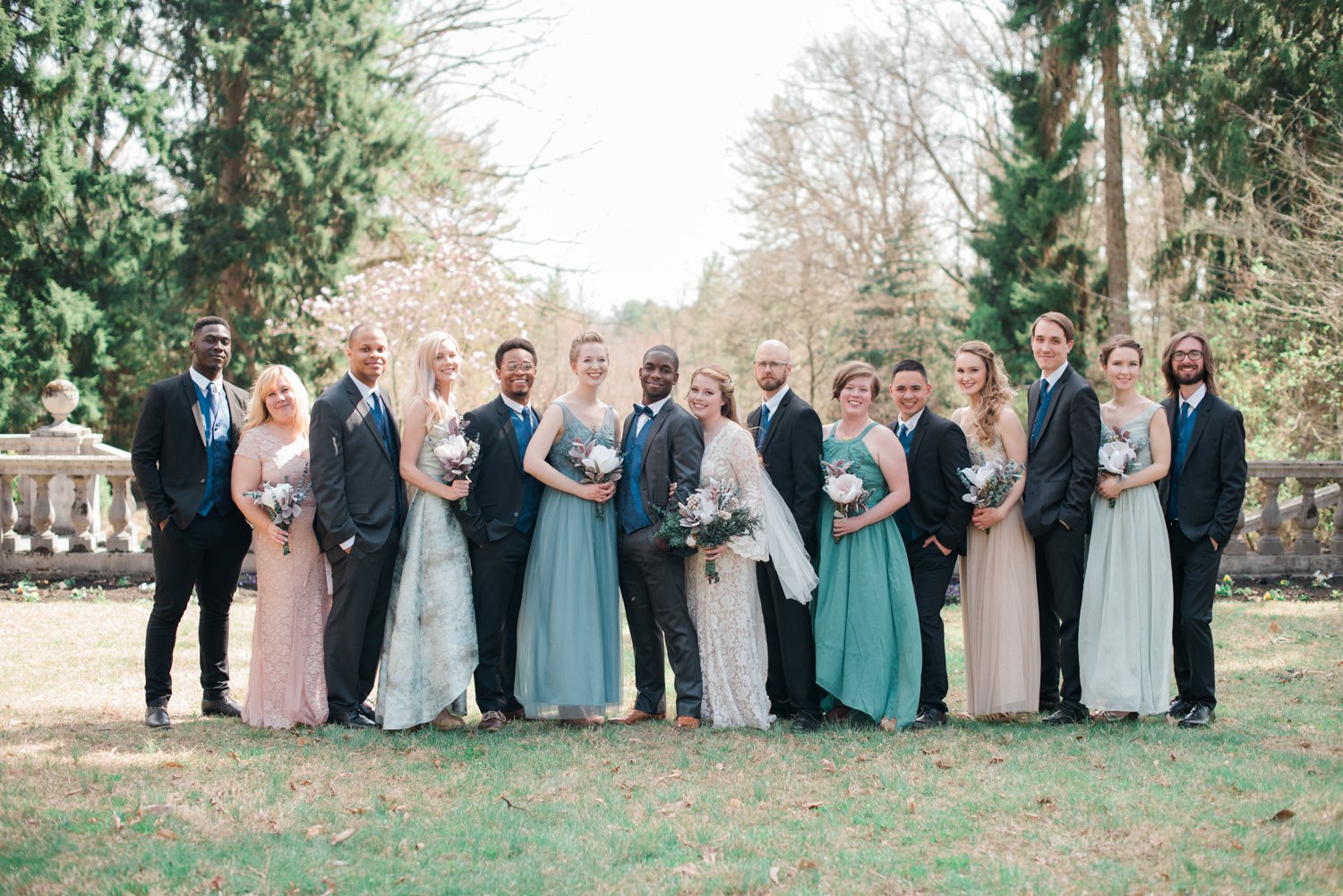 classic-romantic-wedding-maryland-photographer-strong-mansion-sentimental-ceremony-editorial-portraits-fine-art-bridalparty