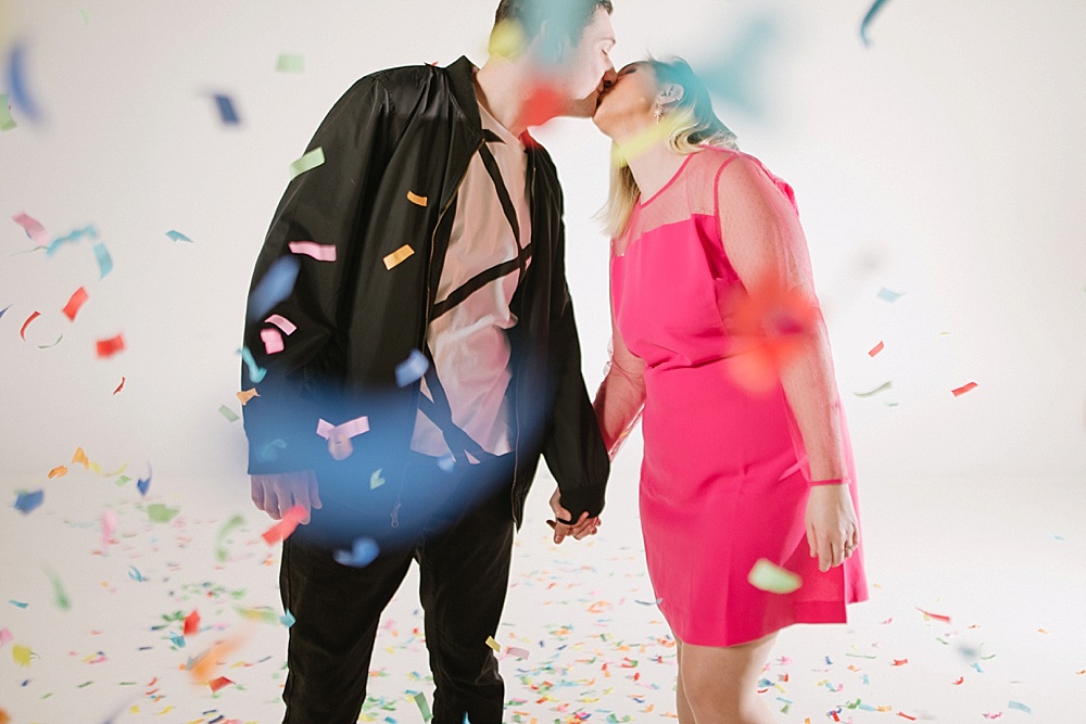 virginia-photographer-confetti-engagement-session-kiss