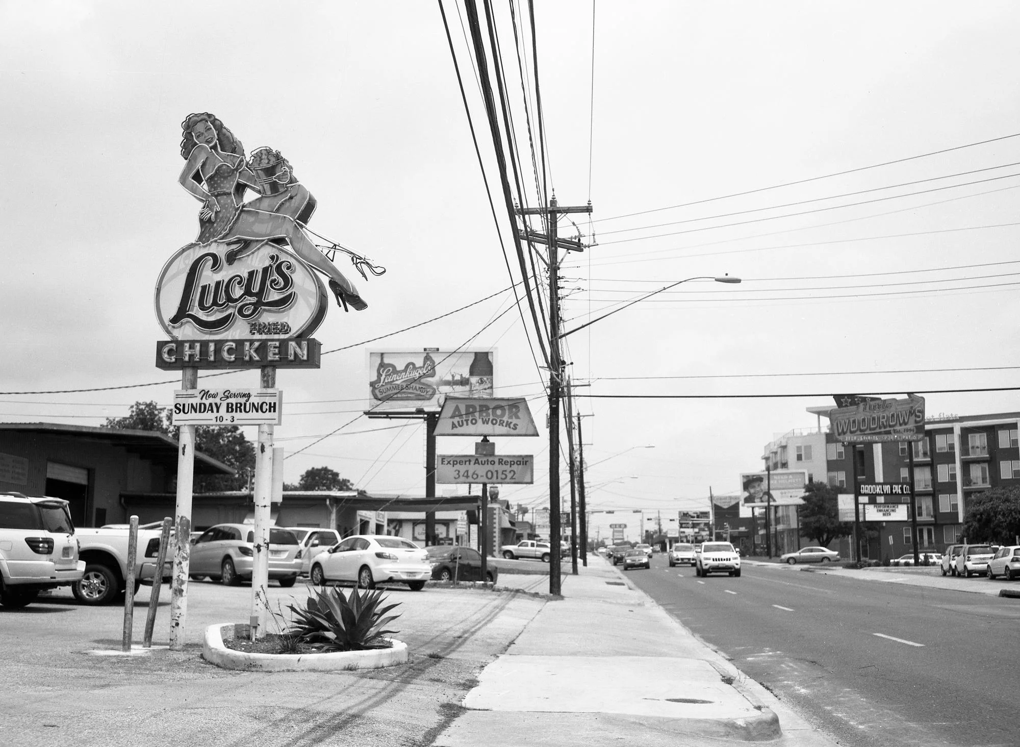 Crown Graphic, Arista EDU 400 