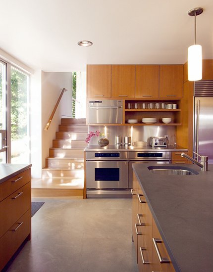 kitchen2_550_tzgetc.jpg