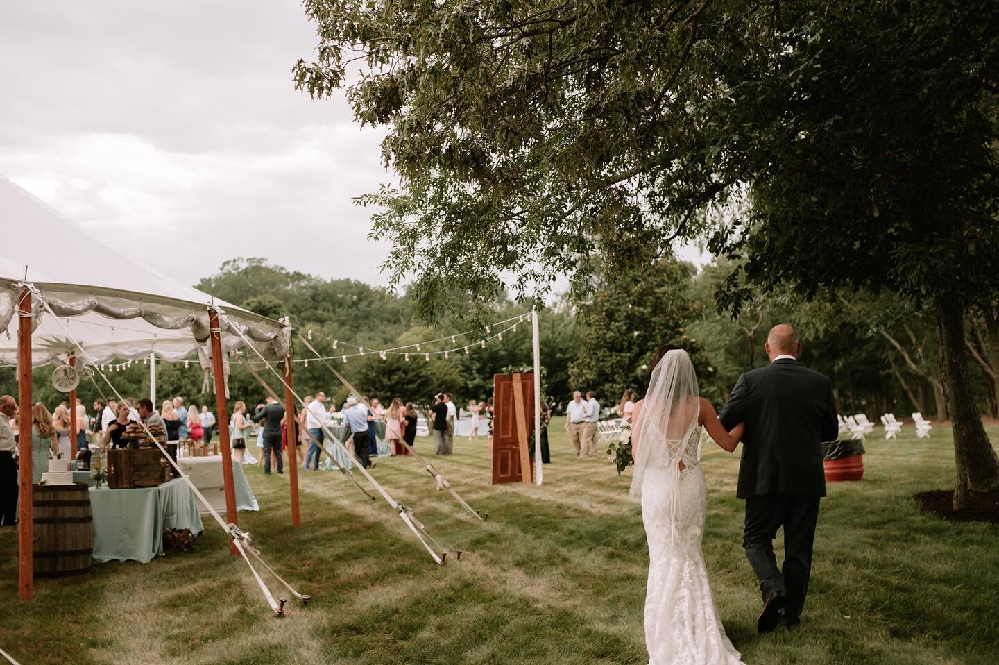 A little peak at Danielle and Evan&rsquo;s wedding. SOOOOO many I can&rsquo;t wait to share with everyone so stay tuned ✨