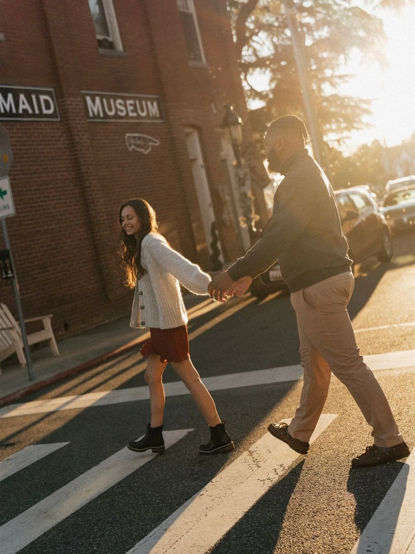 Tis the season for a small town engagement sesh with holiday vibes ✨🌲 Jordan and Rob, the kindest couple of high school sweethearts ever.