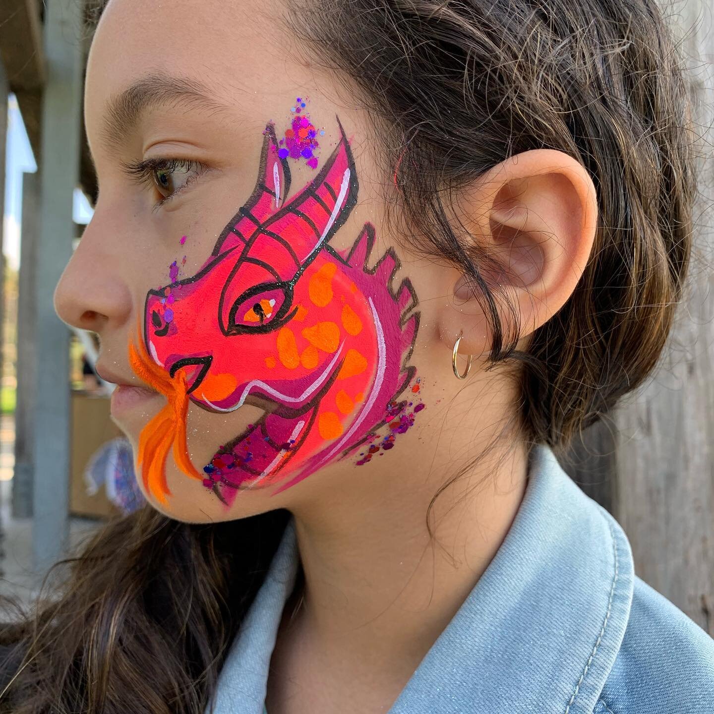 Ahhh~ it&rsquo;s good to be back! #facepainting #dragon 🔥🐉🔥