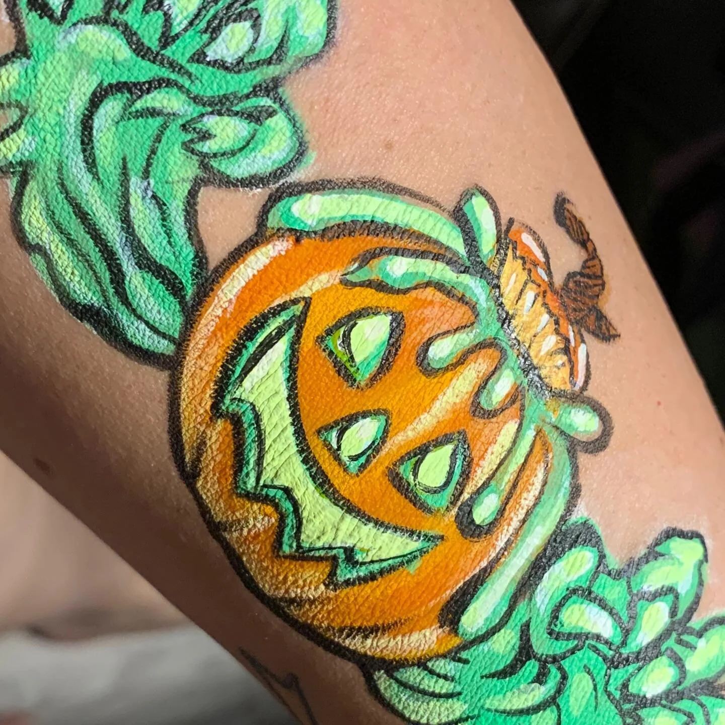 Happy Oct 1st! It&rsquo;s showtime! ✨🎃✨ #pumpkin #halloween