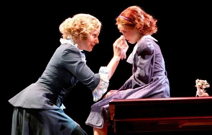 Jessica Tyler Wright and Lauren Weintraub as Annie