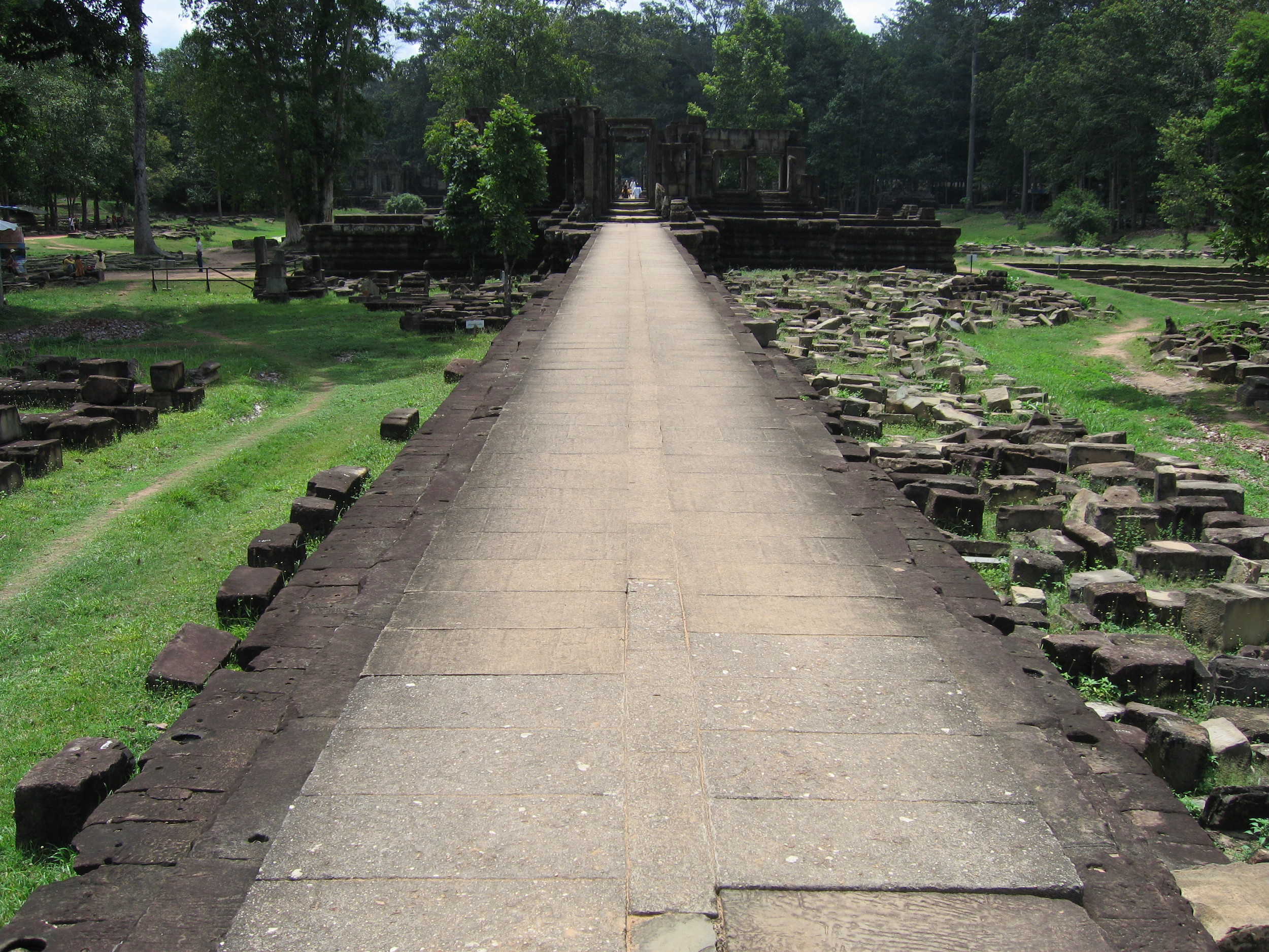 046 the path to ruin.JPG