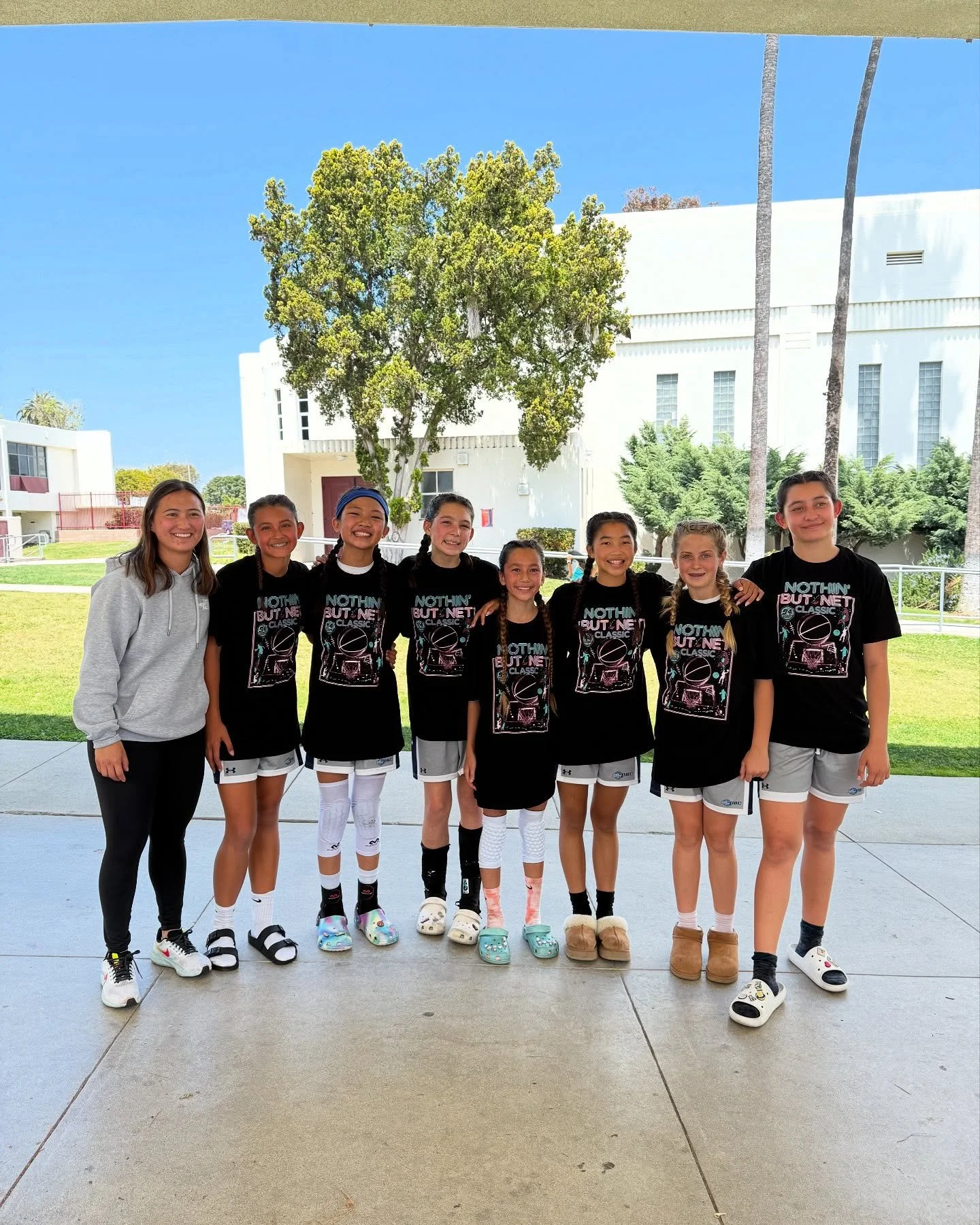Congratulations to our girls 6th Select on making it to the championship in their first out of town tournament! They came in 2nd in a tourney in Torrance this past weekend and were hooping out there. Way to go girls and Coach Melissa!