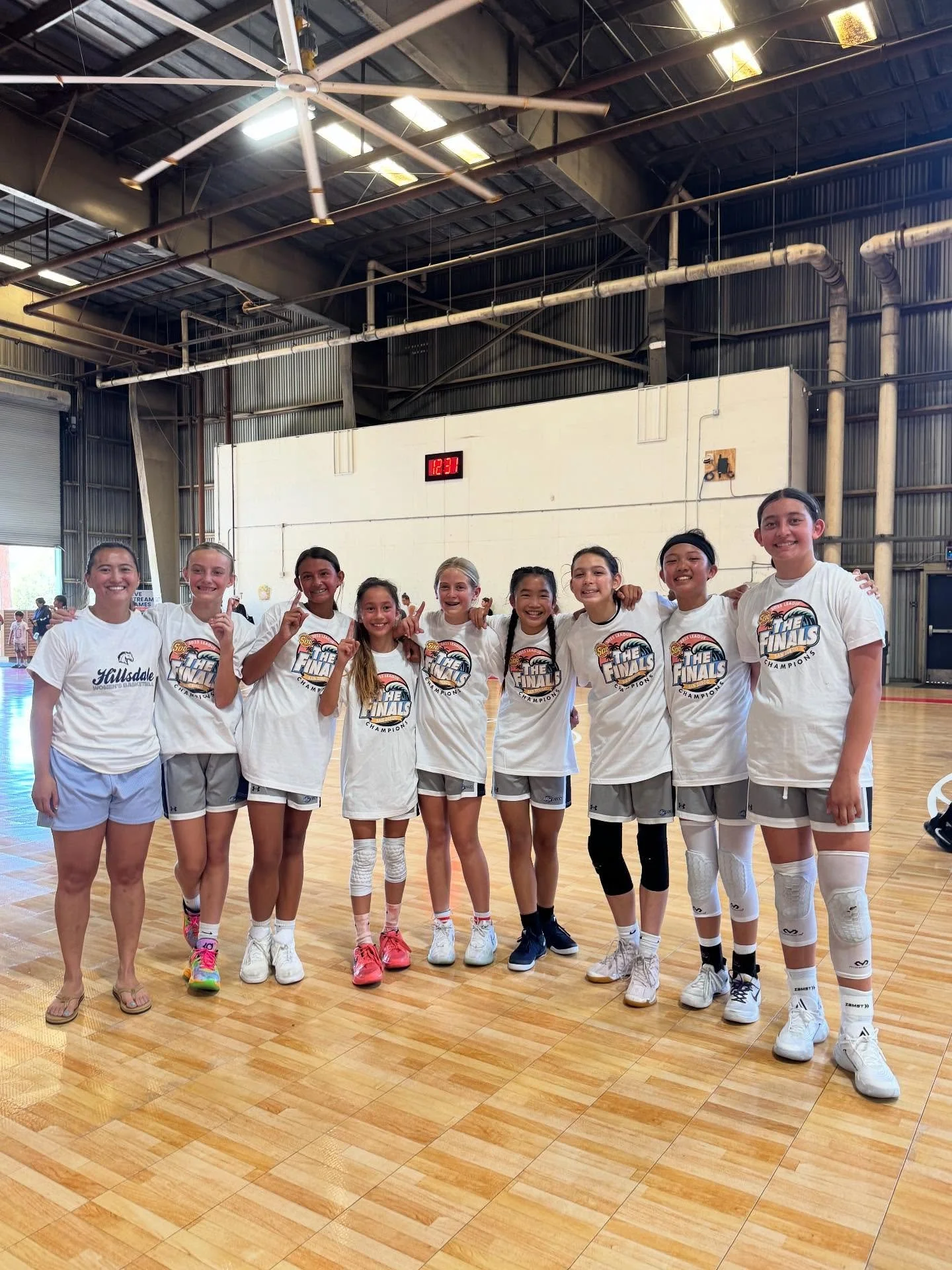 Congrats to both girls and boys 6th select teams on winning the Sol spring league! Both of these groups put in the work and came out on top. Now we get ready for the summer season!