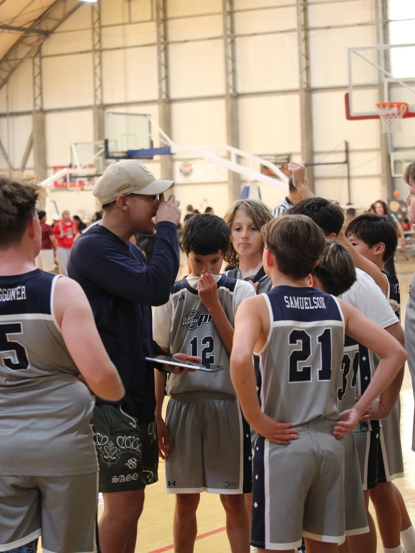6th Select brought the energy all weekend 💙🏀
Proud of the way these guys competed and kept getting better. 💪

#PBCFamily #SanDiegoPBC #PBCPride #YouthBasketball #6thGradeBasketball #SelectTeam #TournamentWeekend #SanDiegoBasketball #NextLevelHoops