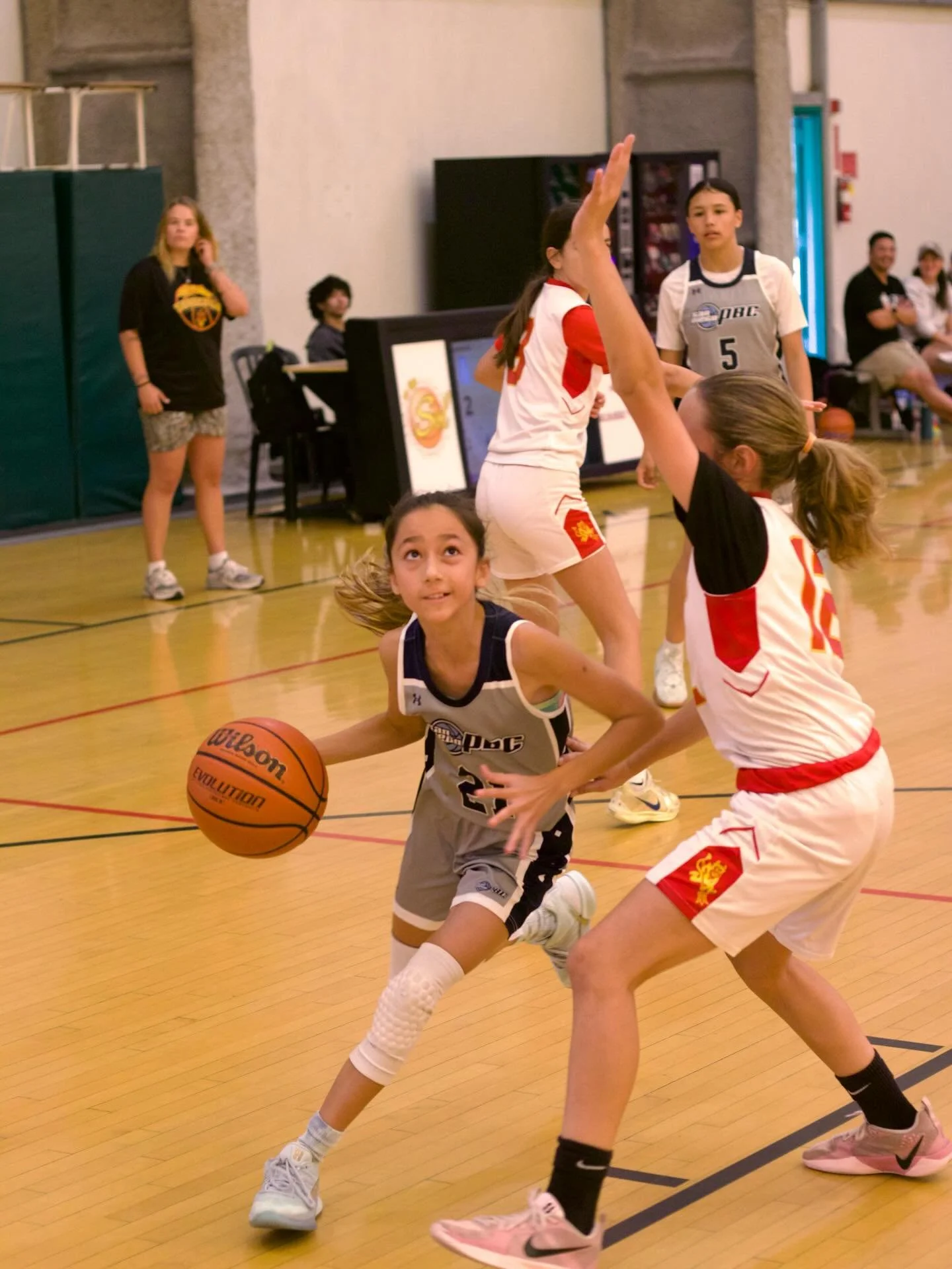 That&rsquo;s a wrap on the Fall season 🍂🏀 Proud of the work our PBC boys &amp; girls put in&mdash;growth, effort, and a whole lot of heart.
Now it&rsquo;s time to reload&hellip; Winter season, here we come ❄️🔥 Let&rsquo;s keep getting better, PBC 