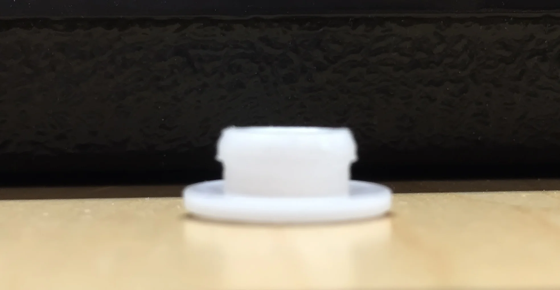 snap-in rod bushing detail.JPG