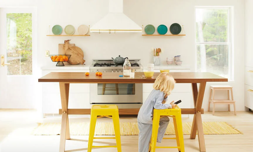 Benjamin Moore White Heron OC-57 .jpg