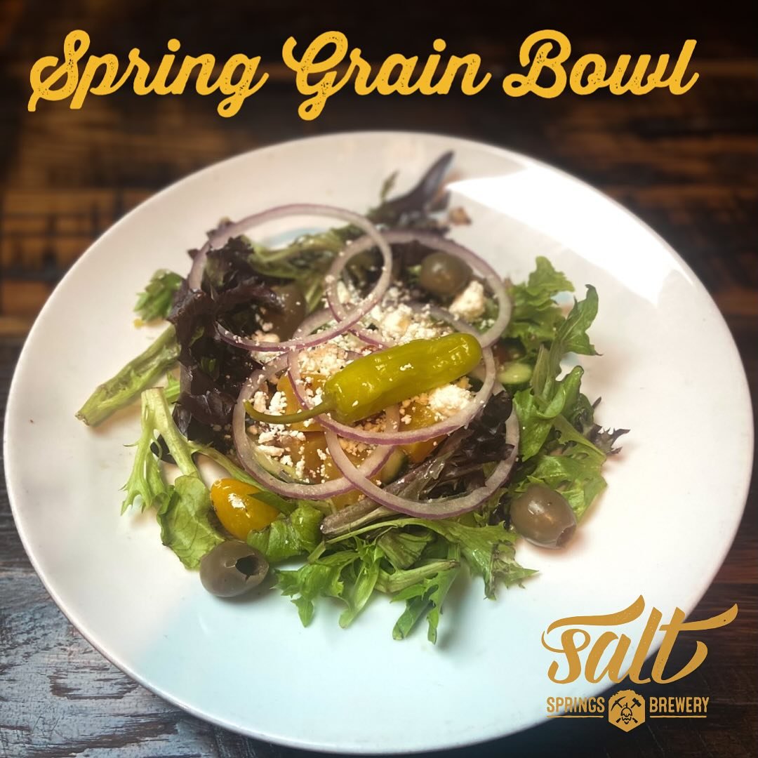 Another item off of our new spring menu ✨

Spring grain bowl: the base has tender grains of quinoa and farro tossed in herbed vinaigrette. It features a blend of olives, red onions, crumbled feta, cherry tomatoes, sliced cucumbers, pepperoncini, gold