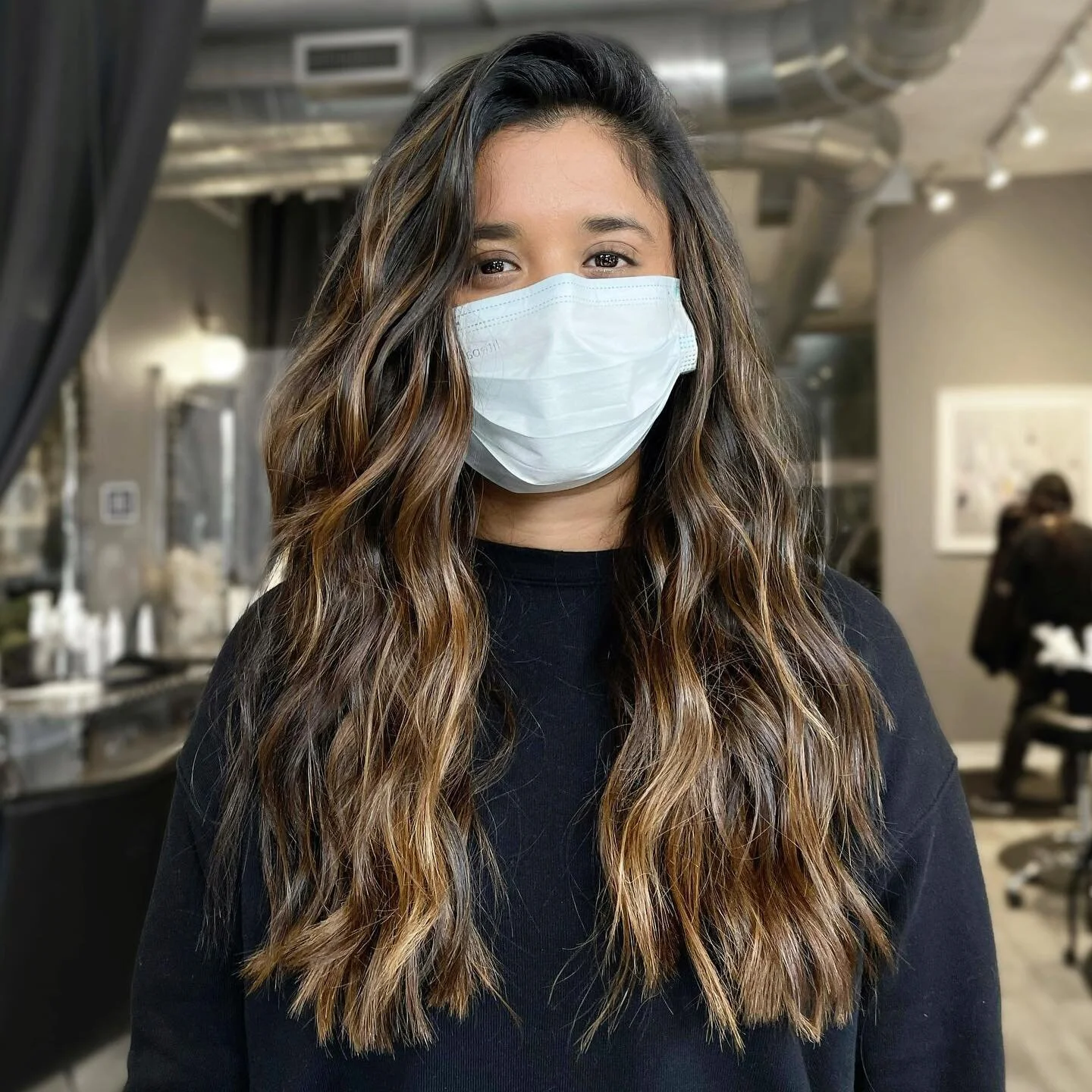 Brunette balayage without bleach! So melty. 🍯 ⁣
⁣
Stylist: @itsbobbymack⁣
Services: Color Combination &amp; Haircut ⁣
Service Cost: $350⁣
Service Duration: 3 hours⁣
Maintenance: 4 months⁣
Products: Verb Ghost Shampoo &amp; Mask