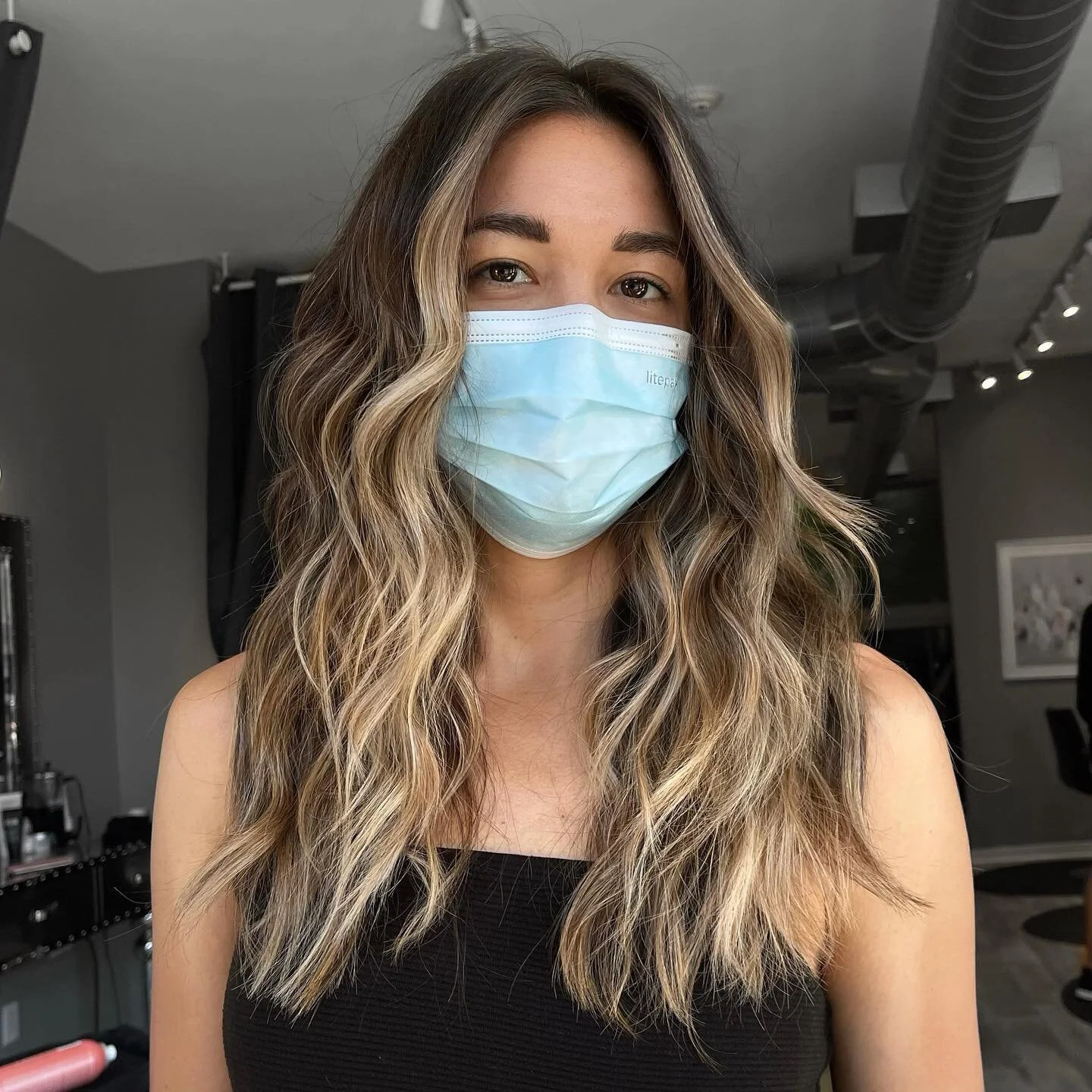 Back from summer break and ready to balayage! ☝🏼⁣
⁣
Stylist: @itsbobbymack⁣
Services: Color Combination, Olaplex, Haircut⁣
Service Cost: $350⁣
Service Duration: 3.25 hours⁣
Maintenance: 12 weeks⁣
Products: Authentic Beauty Concept Glow Shampoo &amp;