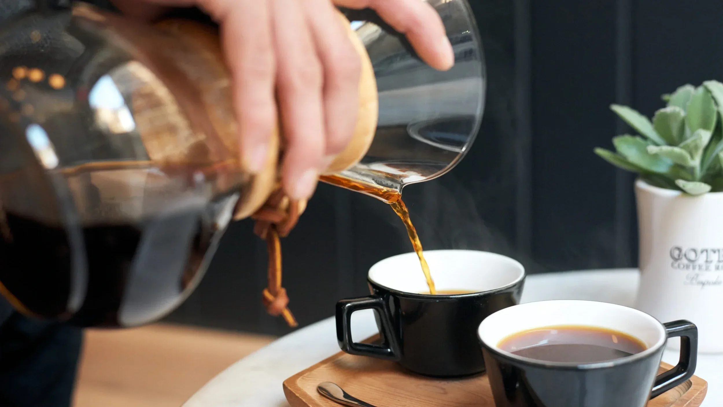 Pouringchemex+%281%29.webp
