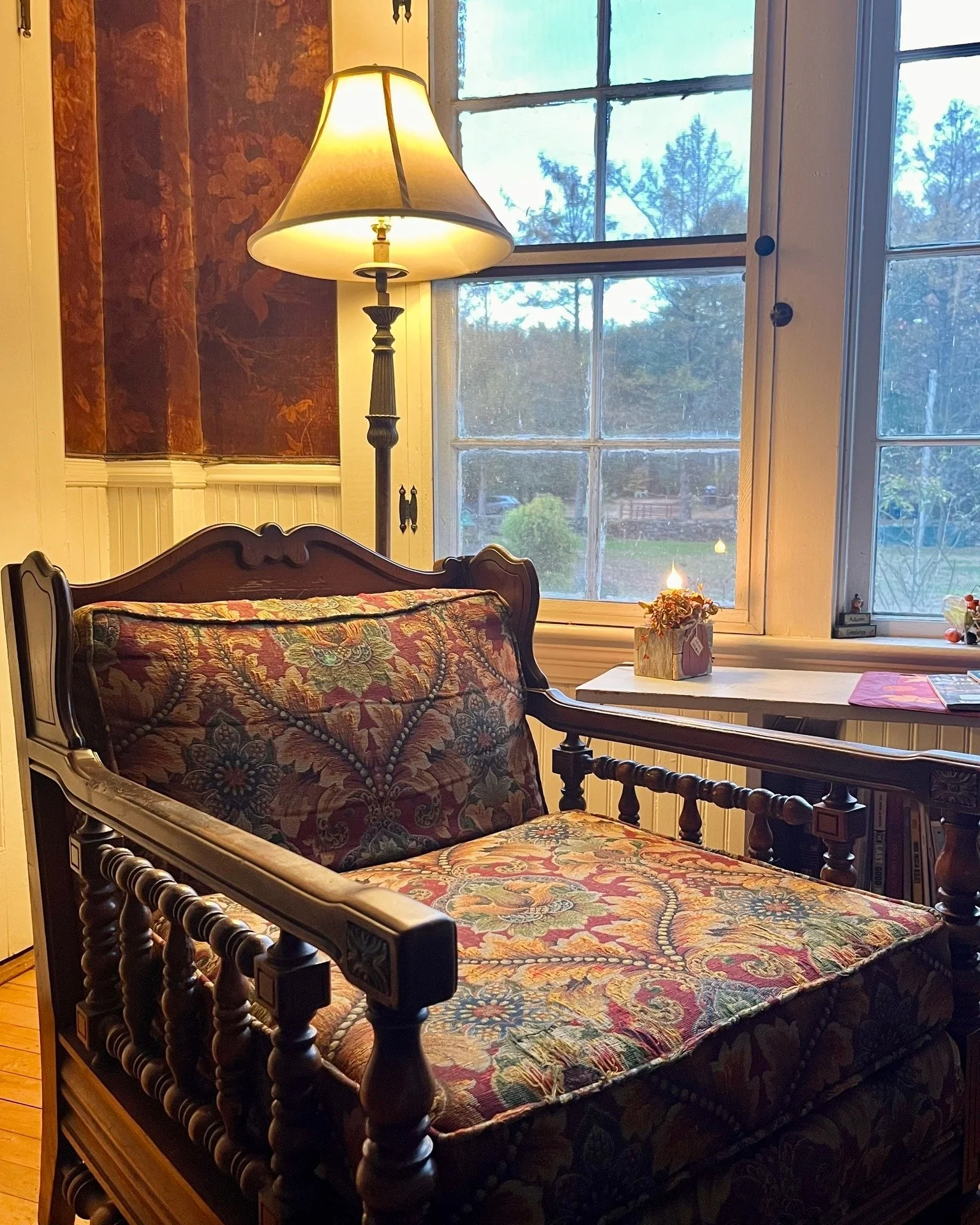 Come and join us December 5-7 for our very first ECC B&amp;B! We&rsquo;ll take care of the meals and lodging, and you decide how to spend your time. Whether you choose to wrap up in a blanket with a good book, knit by the fireplace, or sip a warm cup