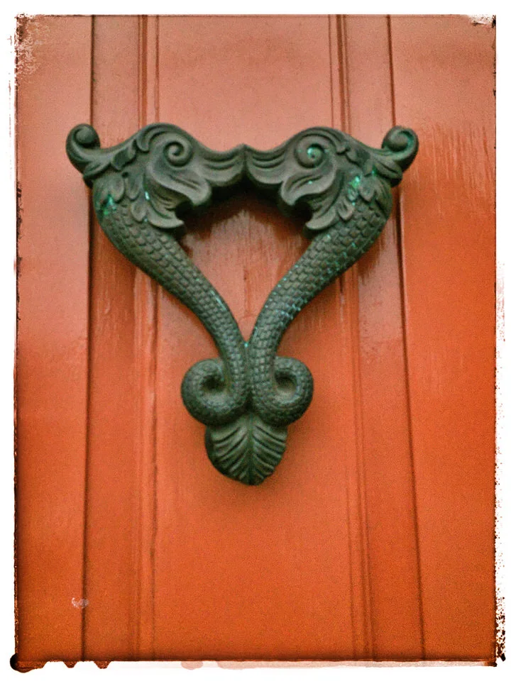 Orange knocker