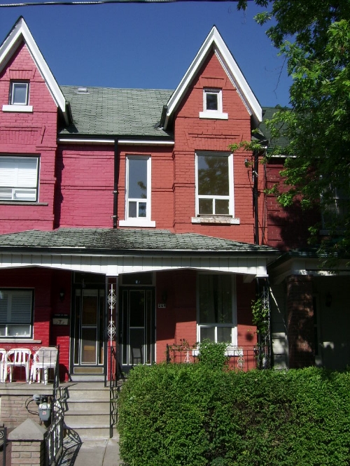 2nd floor suites are common in narrower homes where basement access is difficult