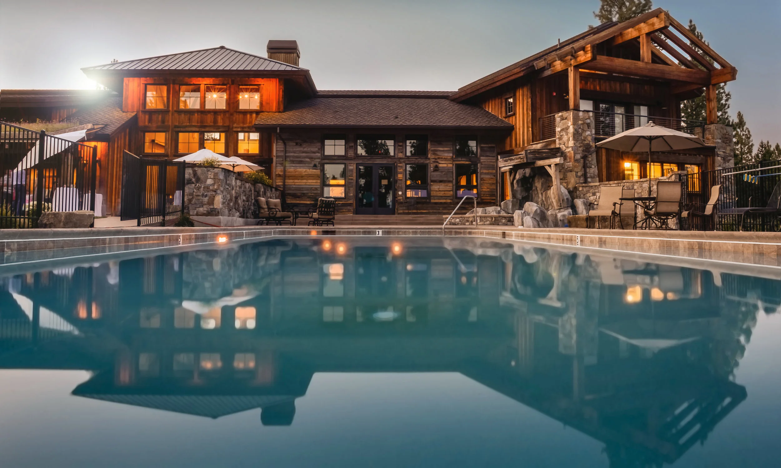 No ones arguing for affordable housing in this neighborhood - photo: pexels.com