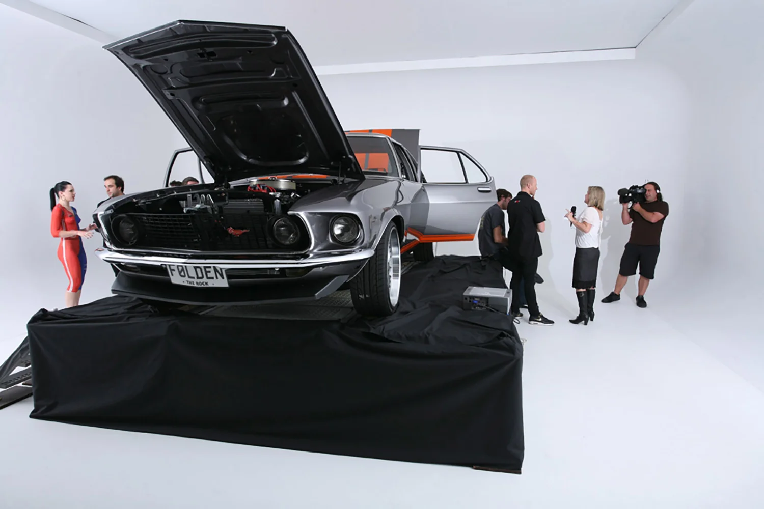 Indoor Car Revile Stage for The Rock