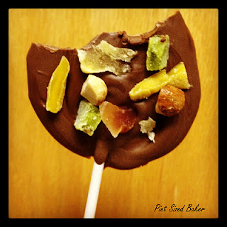 how to make chocolate lollipops