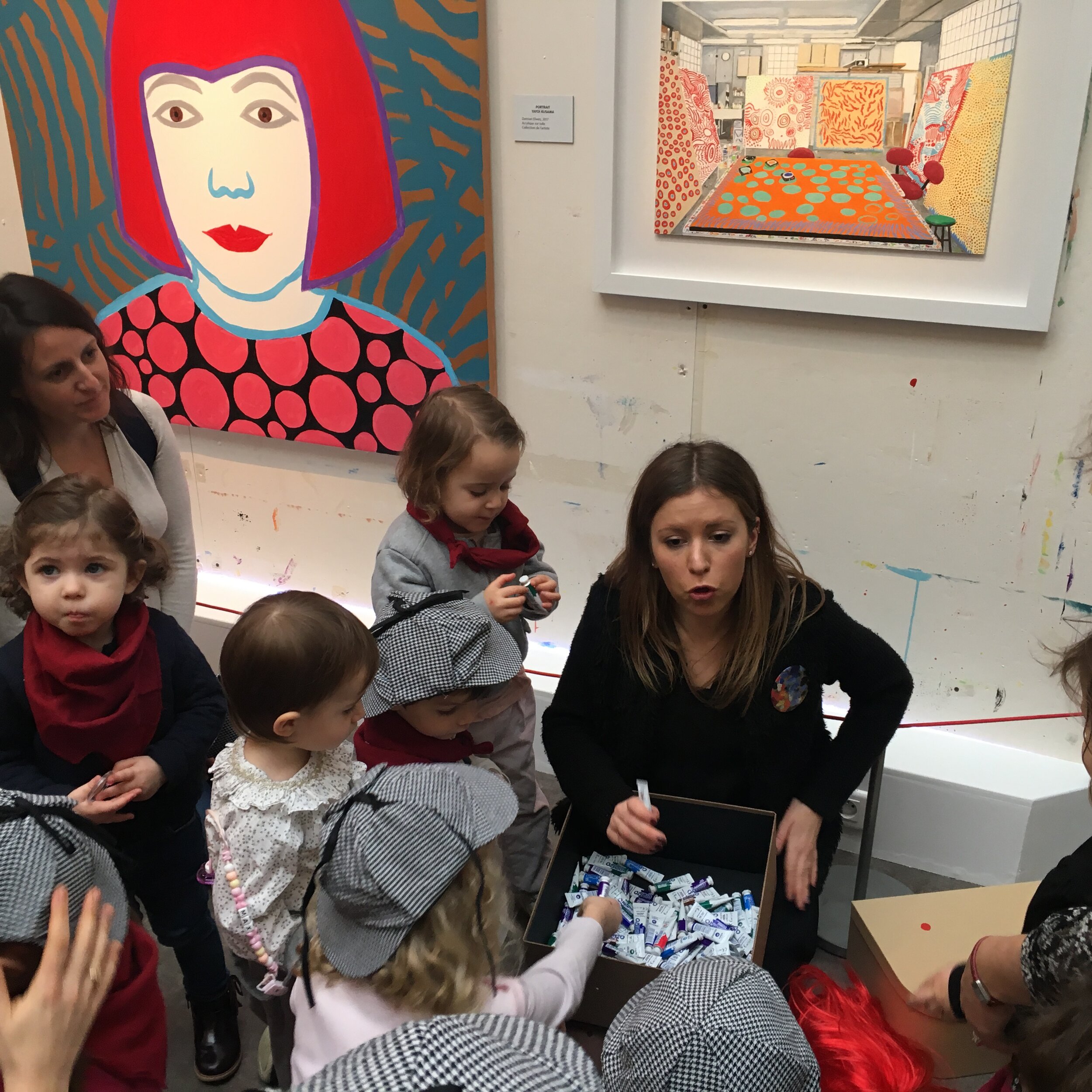  Each morning a different school from Paris visited the show. Children were given Sherlock Holmes hats and a magnifying glasses. They examined the paintings to help find the artist’s palette. 