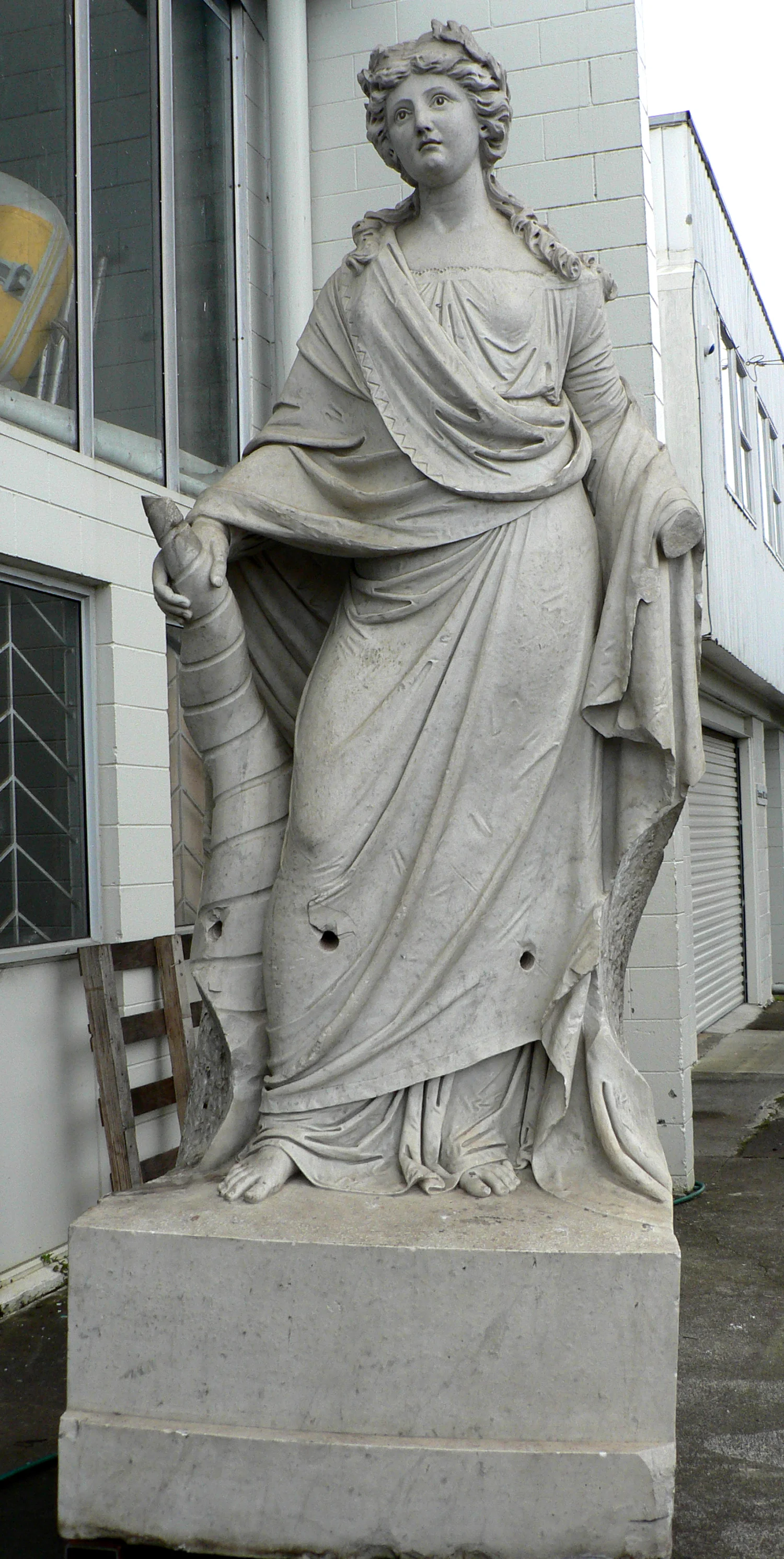 Amicus Certus in Re Incerta 