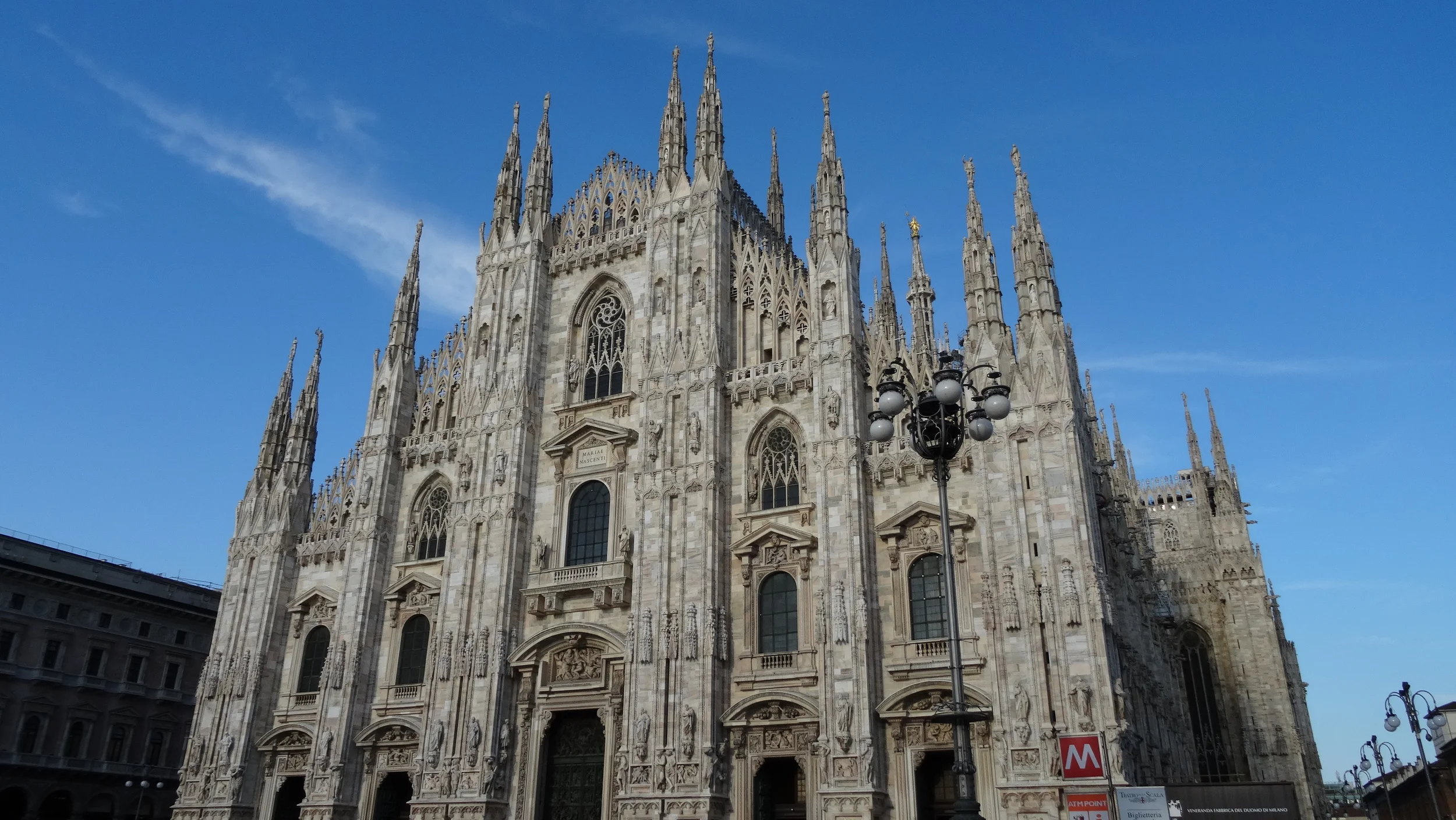 Dumo di Milano. One of the most magnificent cathedrals I've ever seen, and there's a bunch of good ones in Europe. 