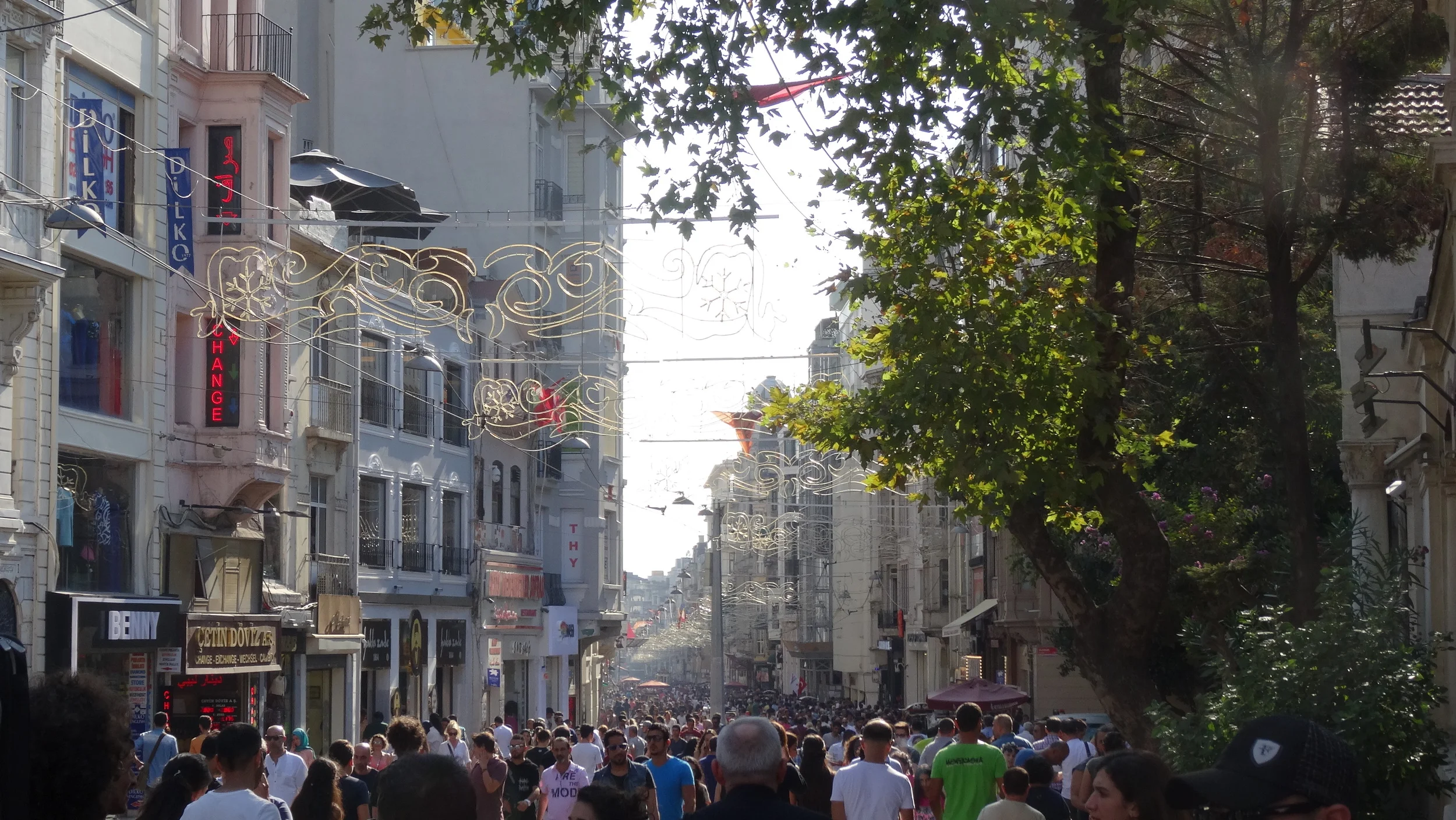 The packed neighborhood of Beyoglu. 