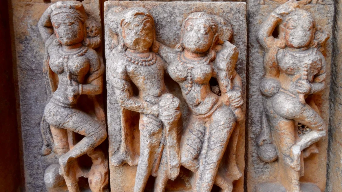 Udaipur Temple (ladies close up)