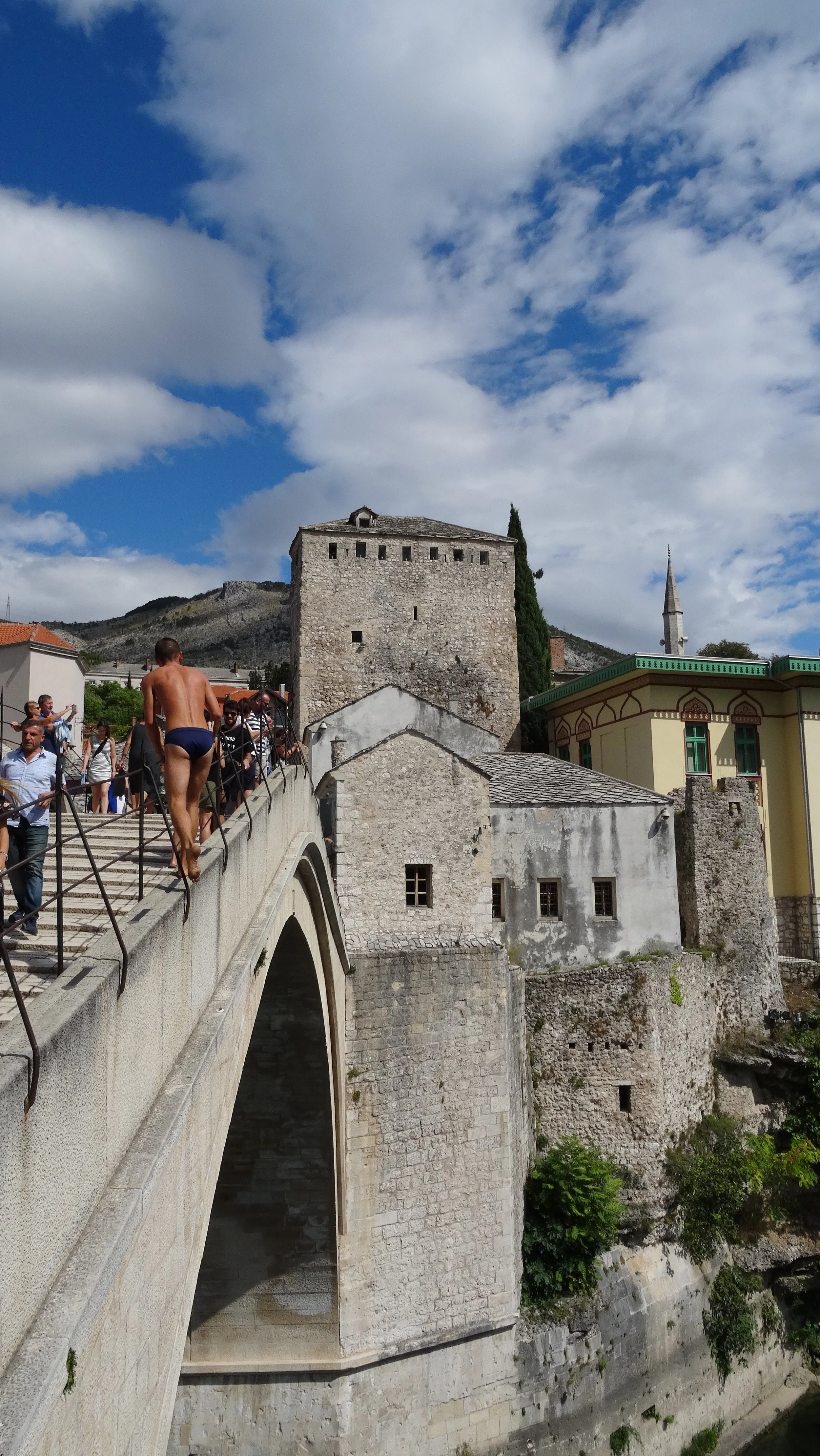 Dive Performer | Mostar, Bosnia and Herzegovina