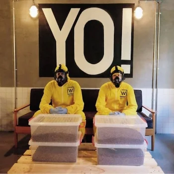 Walters-Coffee-Roastery-A-‘Breaking-Bad’-inspired-coffee-shop-in-Istanbul-the-vandallist-4.jpg