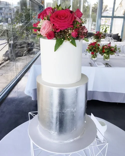 8" Extended Height & 6" Naked starts from: $360+GST Buttercream starts from: $390+GST Fondant starts from: $400+GST Tea & Coffee Serves: 120-130 Dessert Serves: 60-65