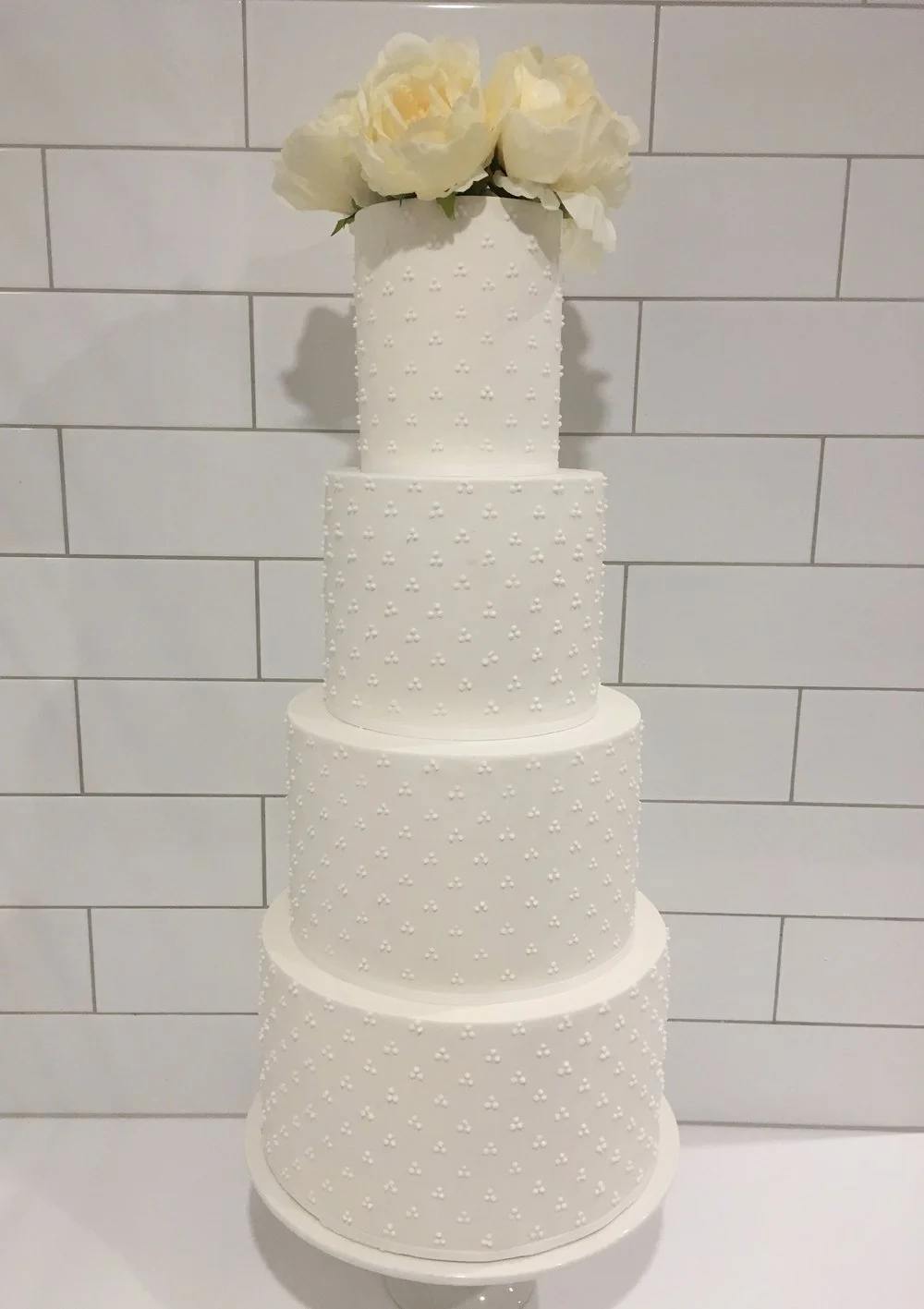 classic+tridot+piped+wedding+cake+melbourne.jpg