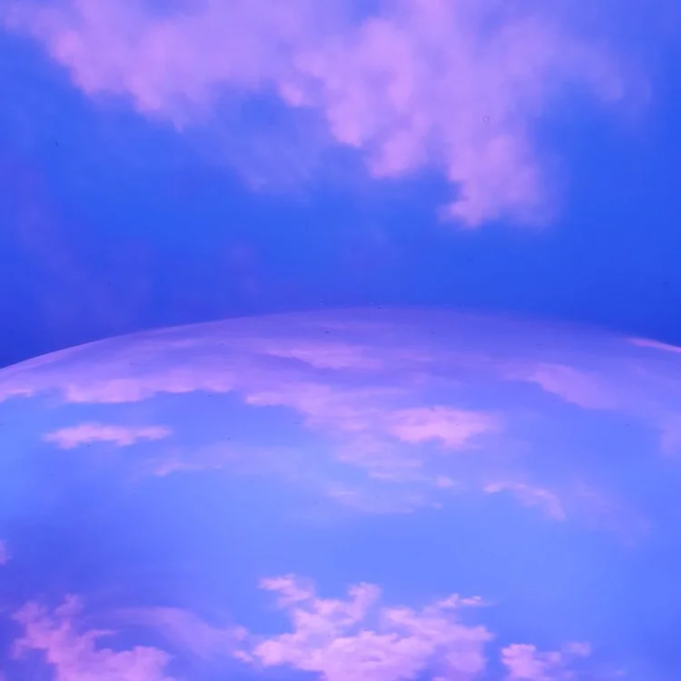 This is a fake ceiling in an underground mall at Caesars Palace. It doesn’t sound like it would be a relaxing place but it was surprisingly serene!