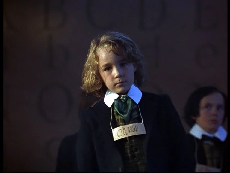 Young Oscar Wilde ( Luke Morgan Oliver ).
