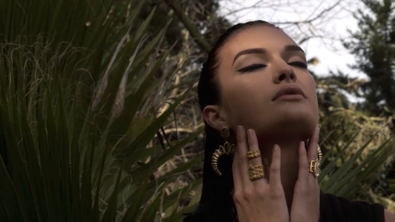 “Croc” Fashion Jewelry Video director of photography and editing for ISHARYA Jewelry