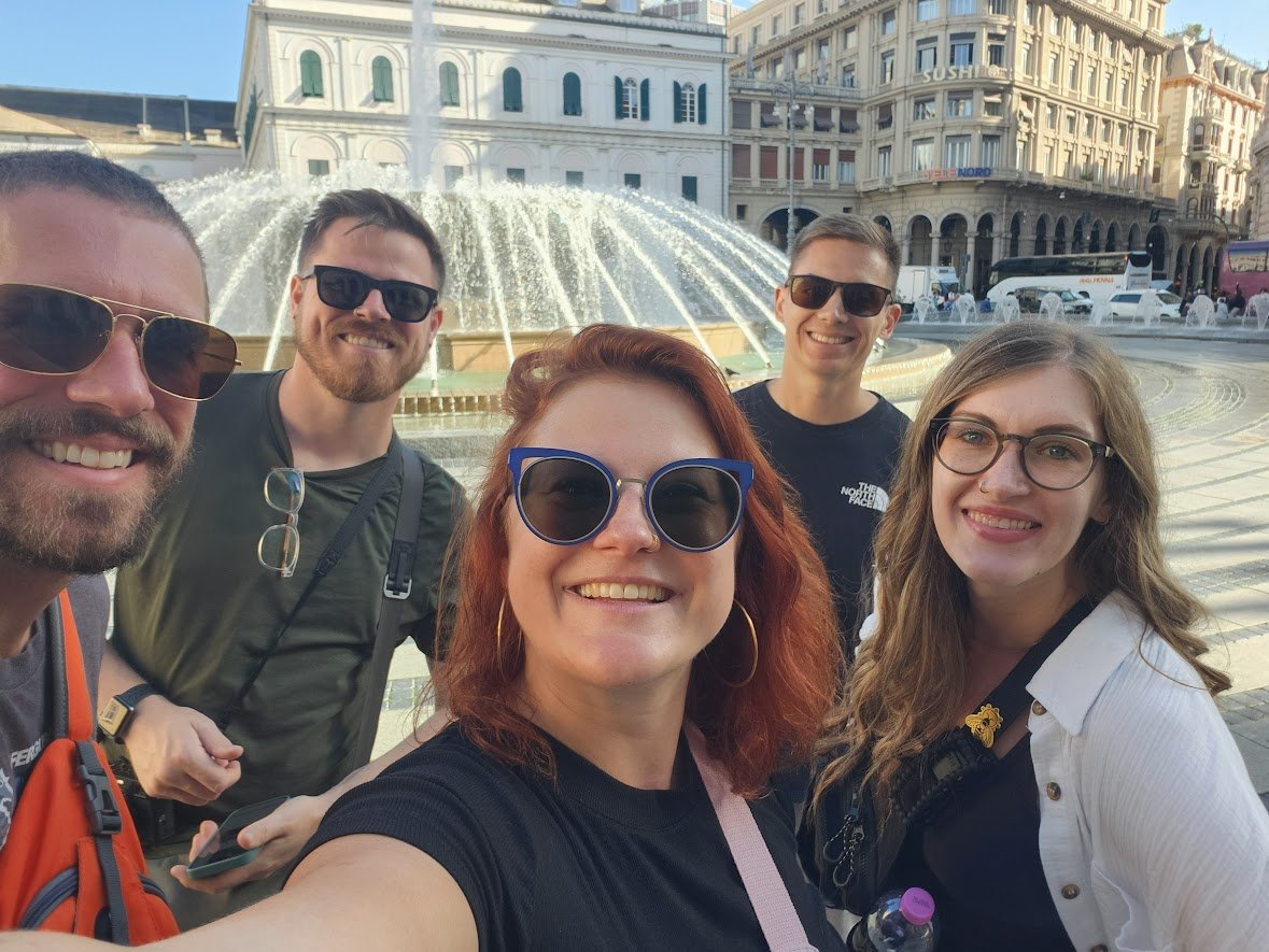 Genoa Gatherings: Connor and Companions at Piazza De Ferrari