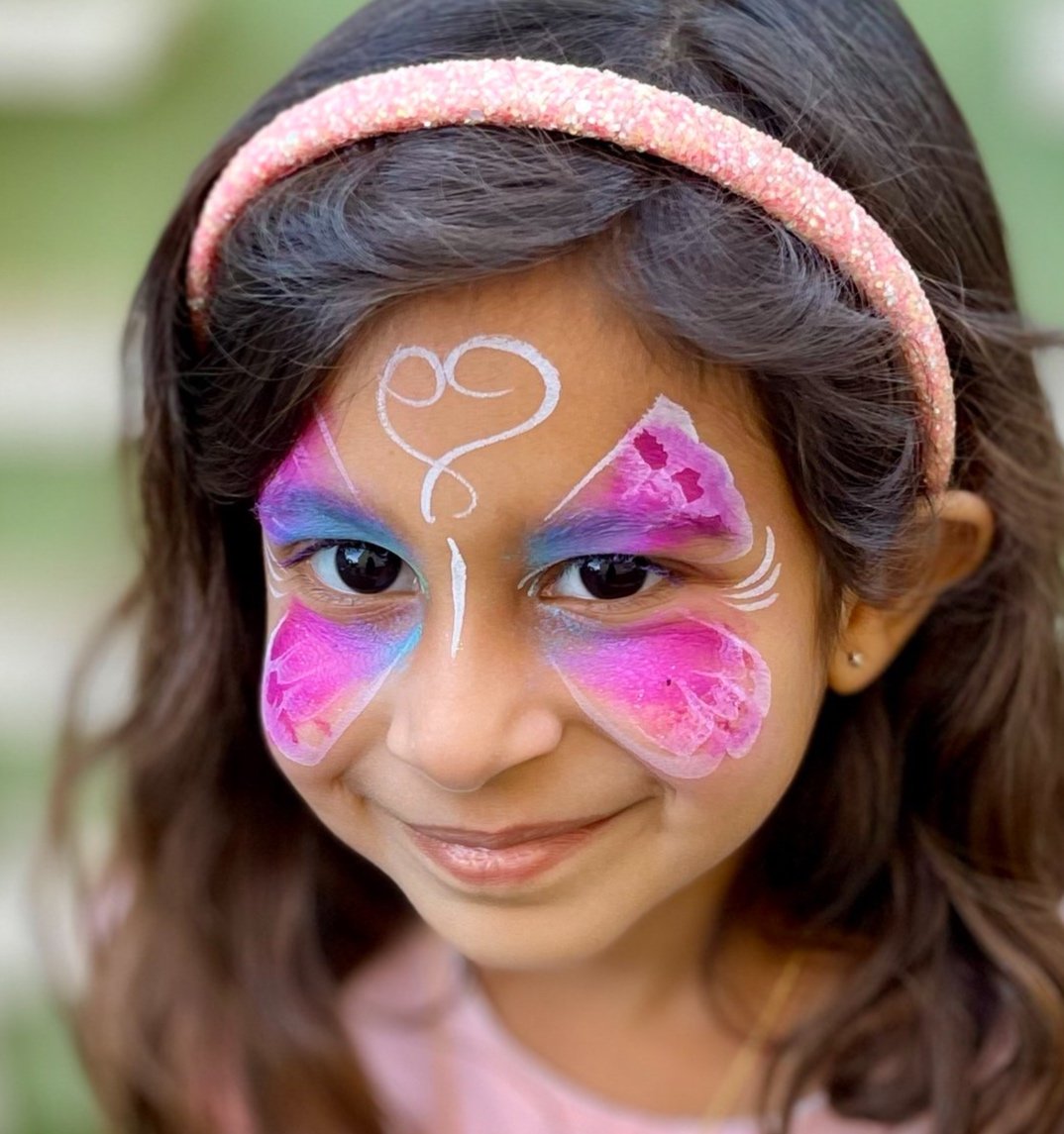 The Bizy Bee — The Bizy Bee Face Painting, Glitter Tattoos and Balloon  Sculpting Ruby Sojka provides face painting for parties/events in Redondo  Beach, & the South Bay/West Side. — Face Painting