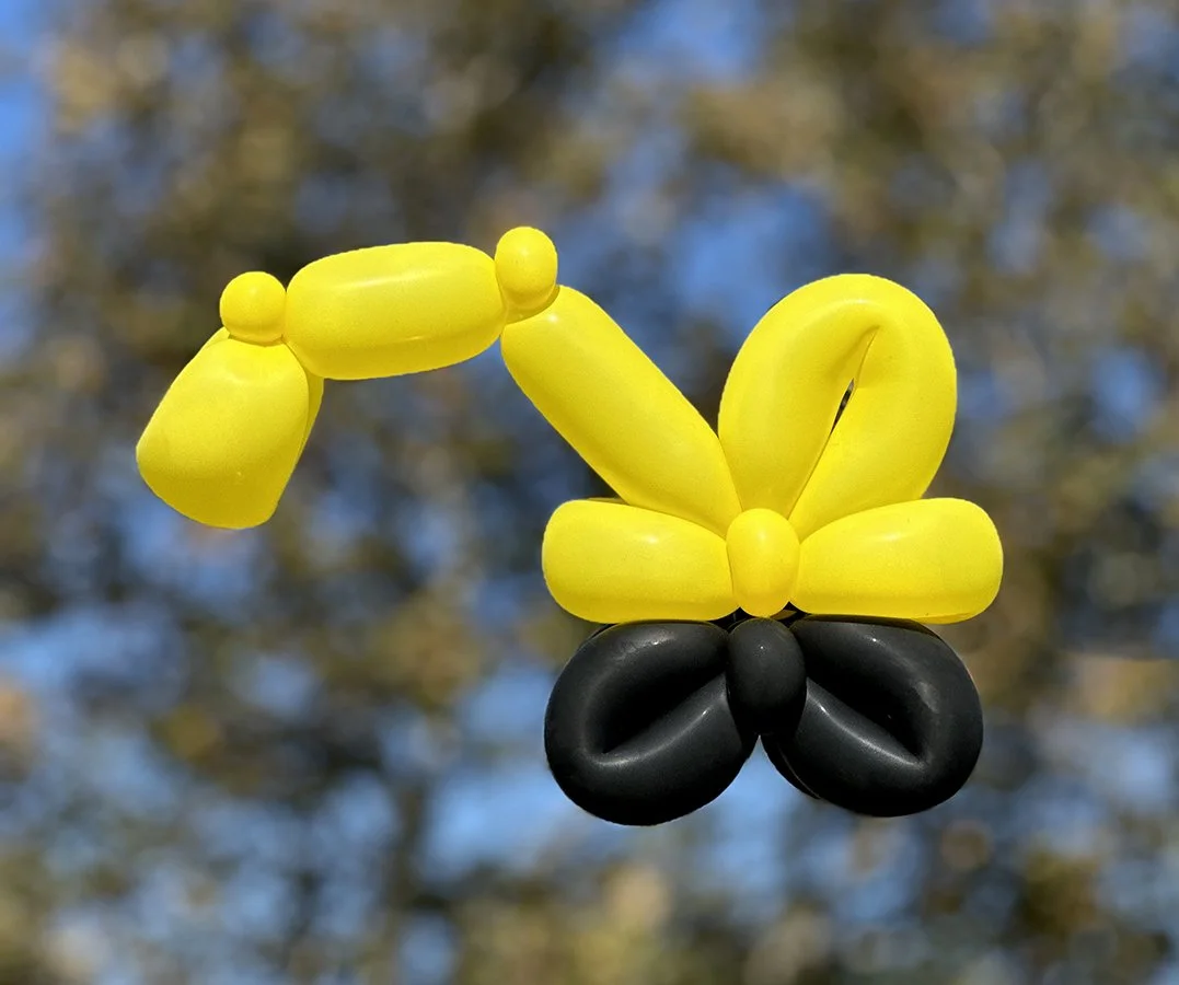 Balloon Sculptures - Digger - Ruby Sojka - Redondo Beach