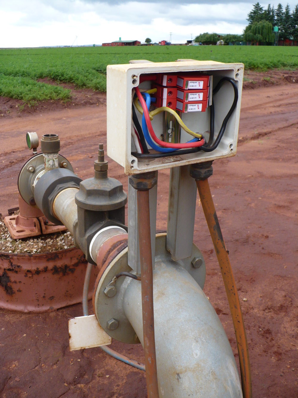 Immediately after the first elbow, a 50mm brass NRV has been “teed” into the delivery line